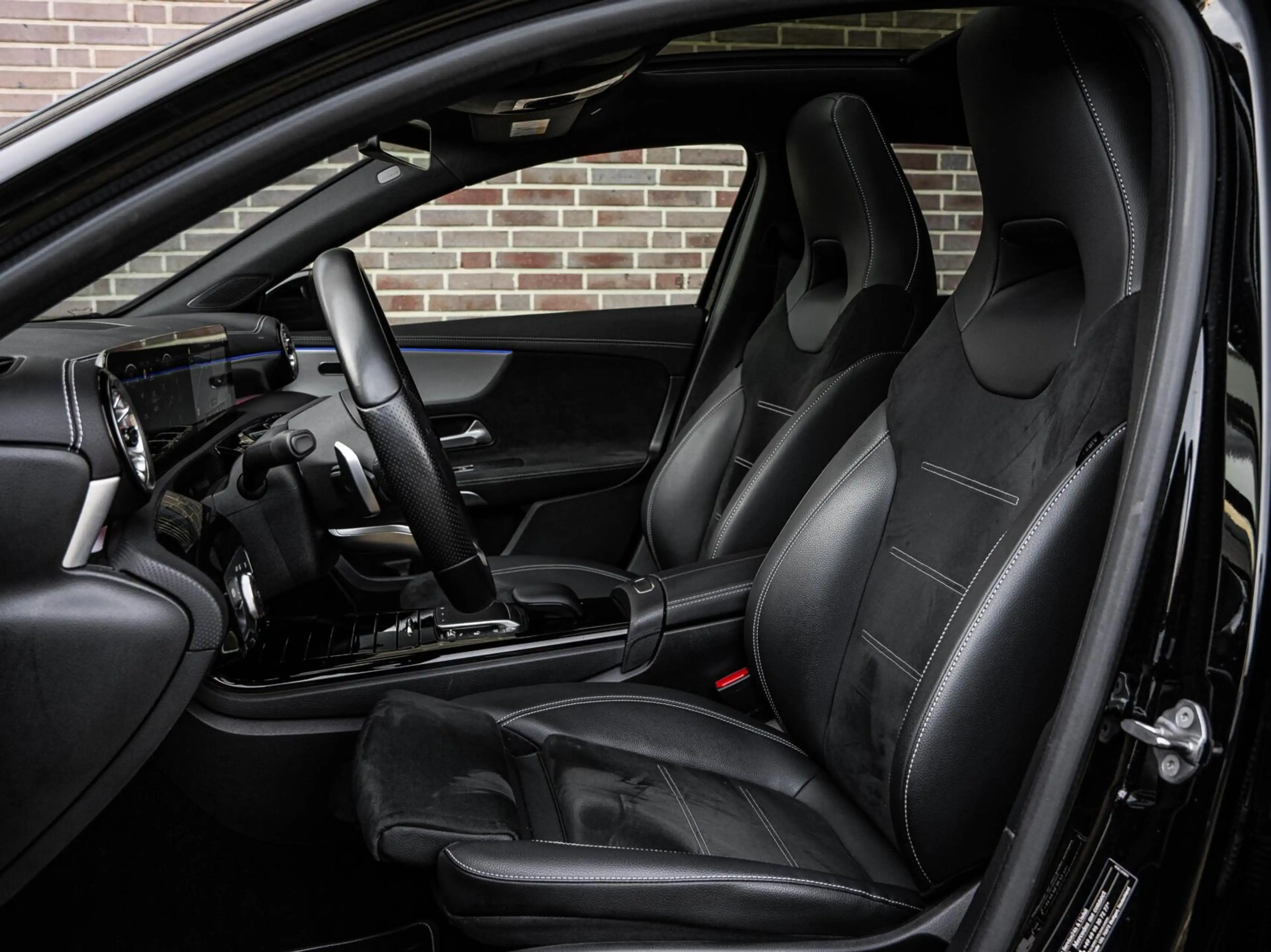 Mercedes-Benz A 200 AMG Night Edition 163 PK | Panoramadak | Sfeerverl — photo 11