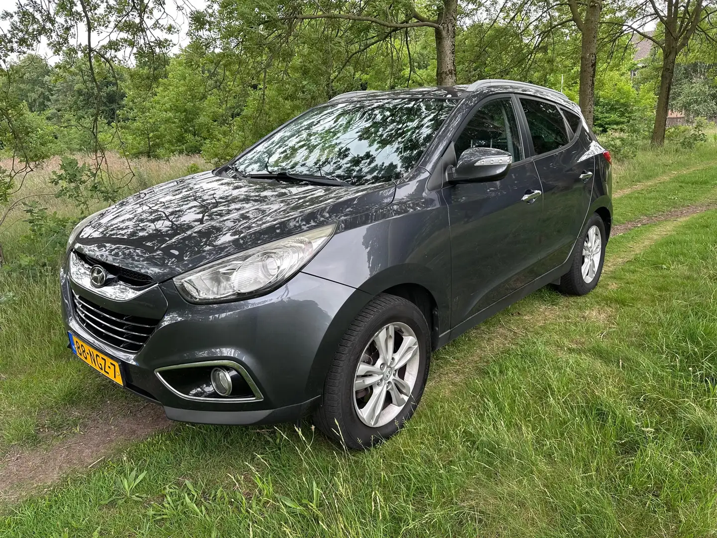 Hyundai iX35 2.0i Style APK t/m 04-11-2025 Gris - 1