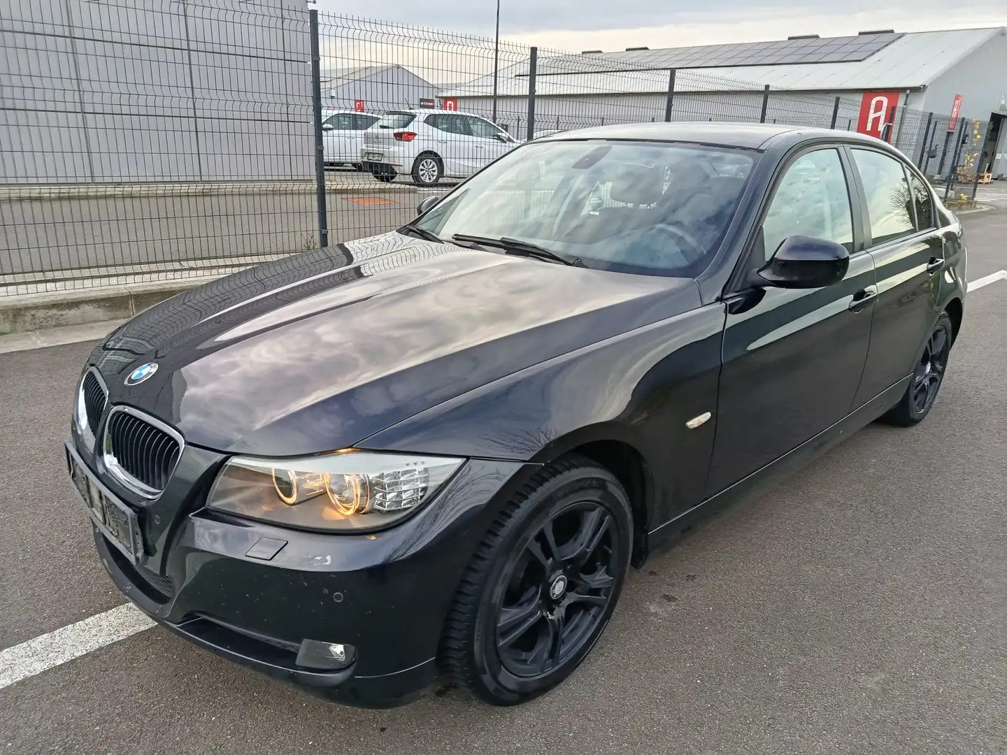 BMW 320 320 d Zwart - 1