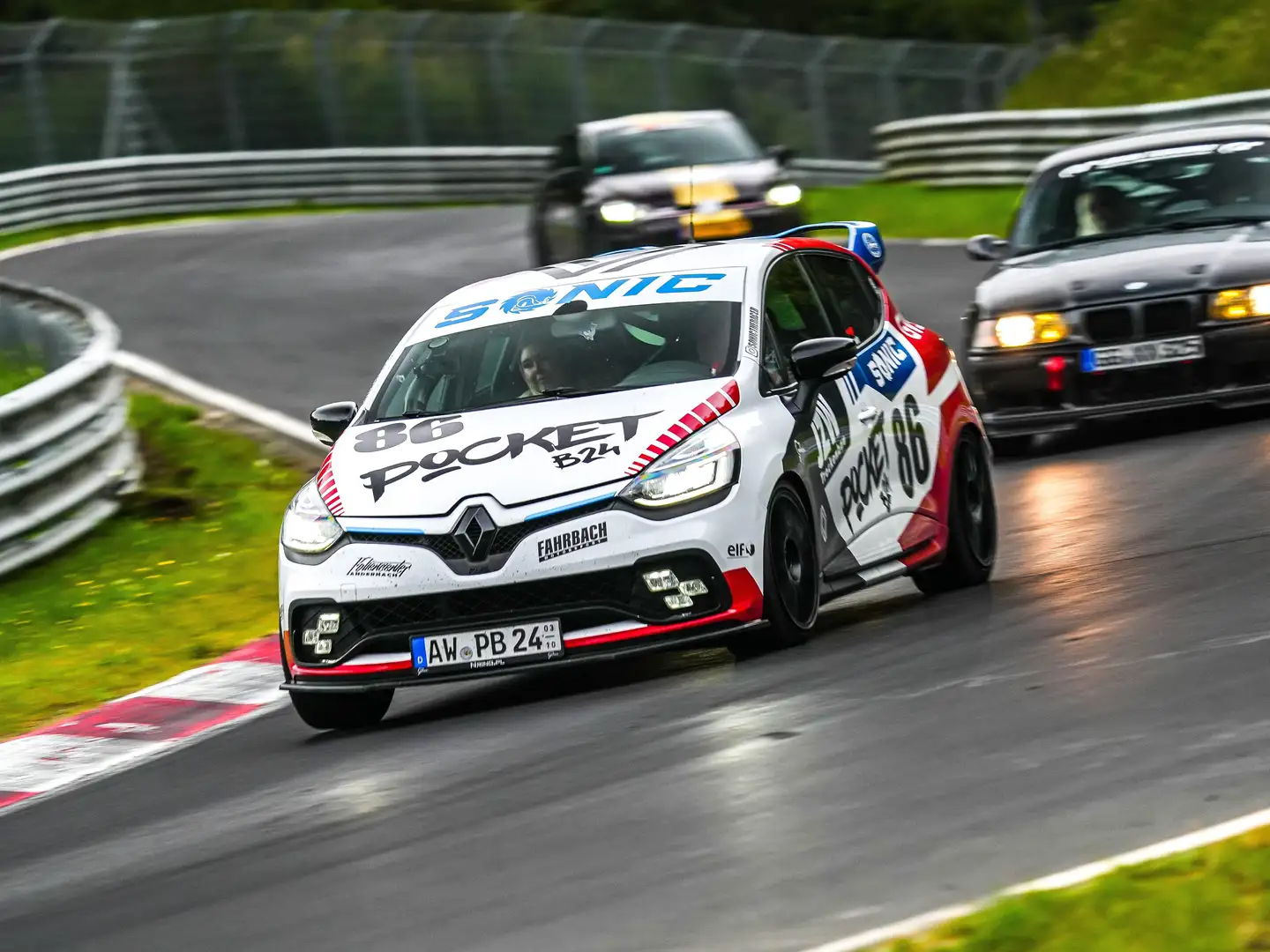 Renault Clio Clio TCe 220 EDC R.S. Trophy Schwarz - 2
