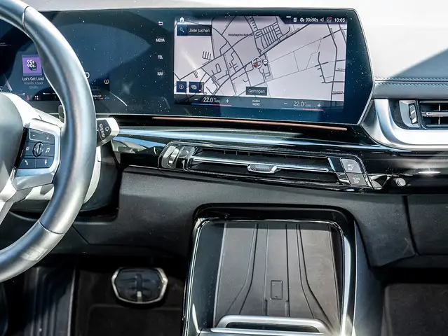 BMW 2 Series view 7