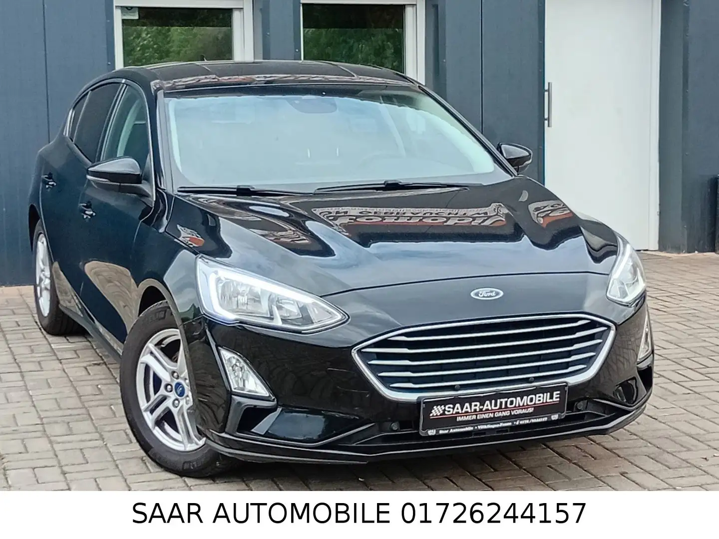 Ford Focus Lim. Cool & Connect Schwarz - 1