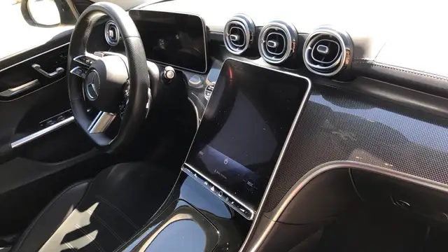 Mercedes-Benz C-Class view 10