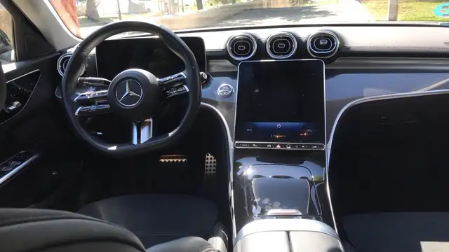 Mercedes-Benz C-Class view 8