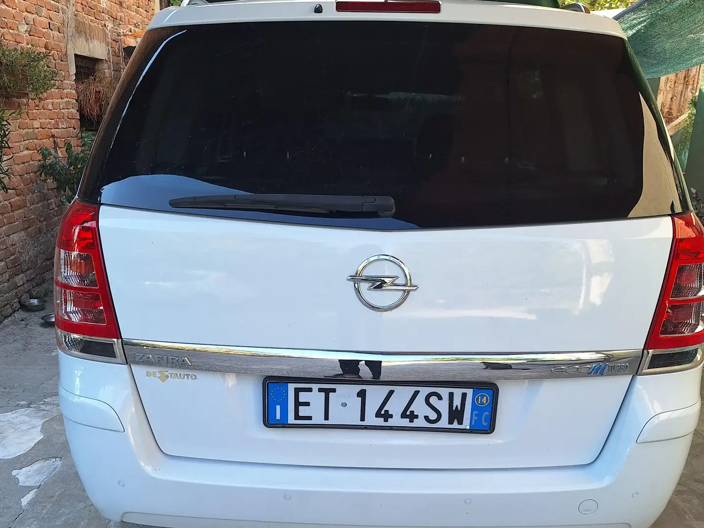 Opel Zafira 1.6 Ecom turbo 2014 Bianco - 2