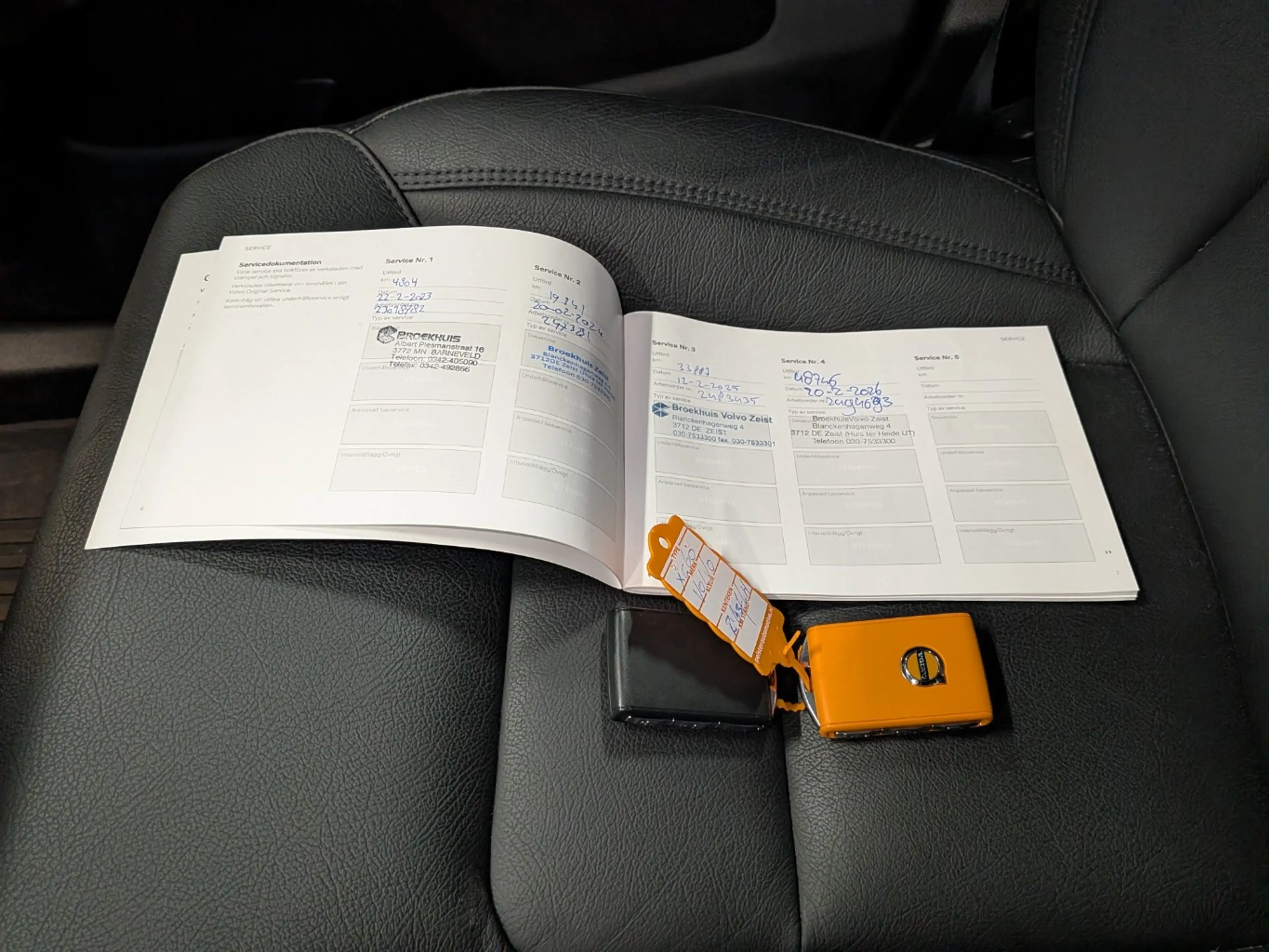 Volvo XC60 2.0 B5 Momentum Business | Trekhaak | Leder | Stoe — photo 11