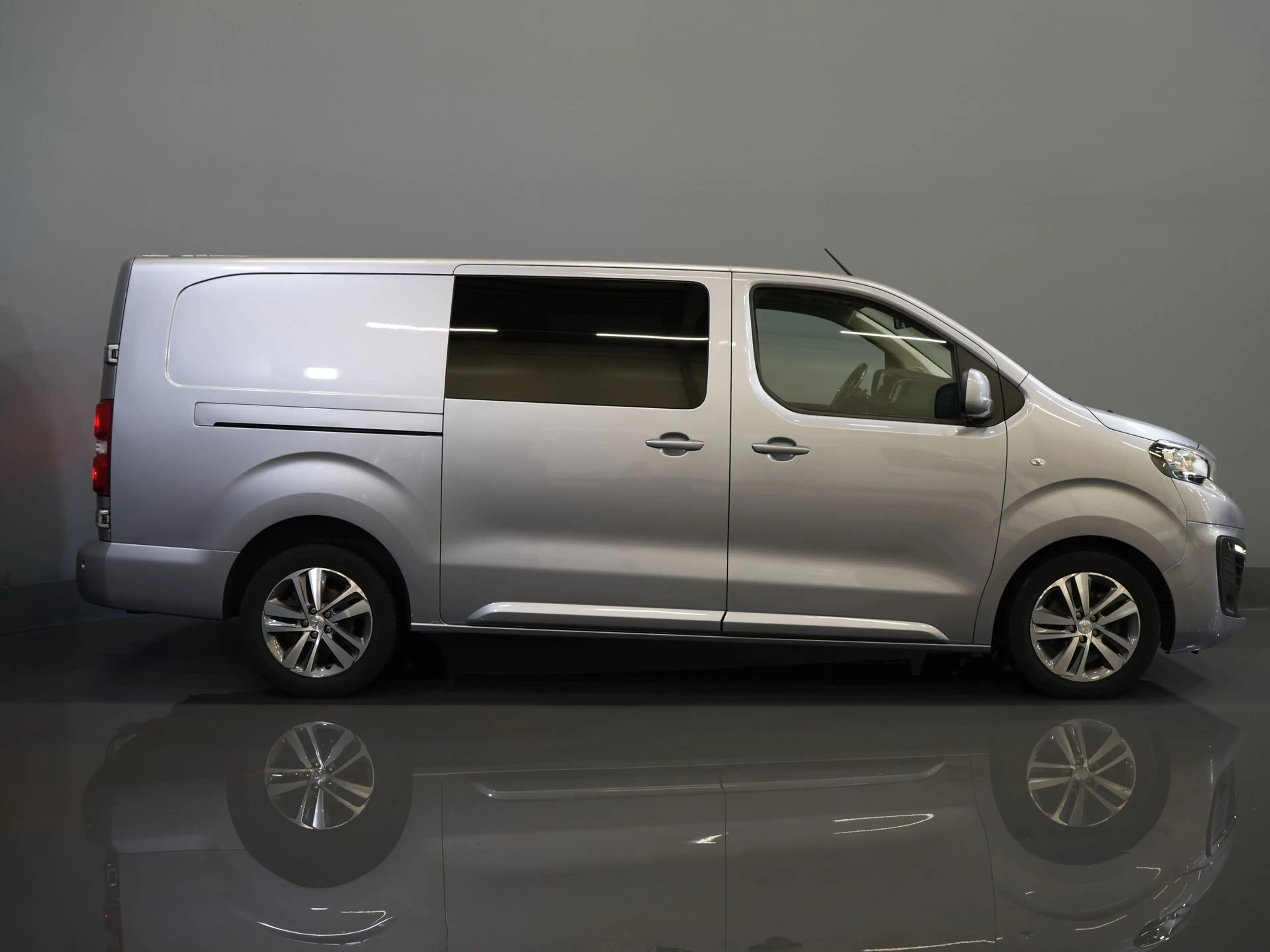 Peugeot Expert 2.0 HDI 180 pk Aut. DC Dubbel Cabine 2x Schuifdeur — photo 11