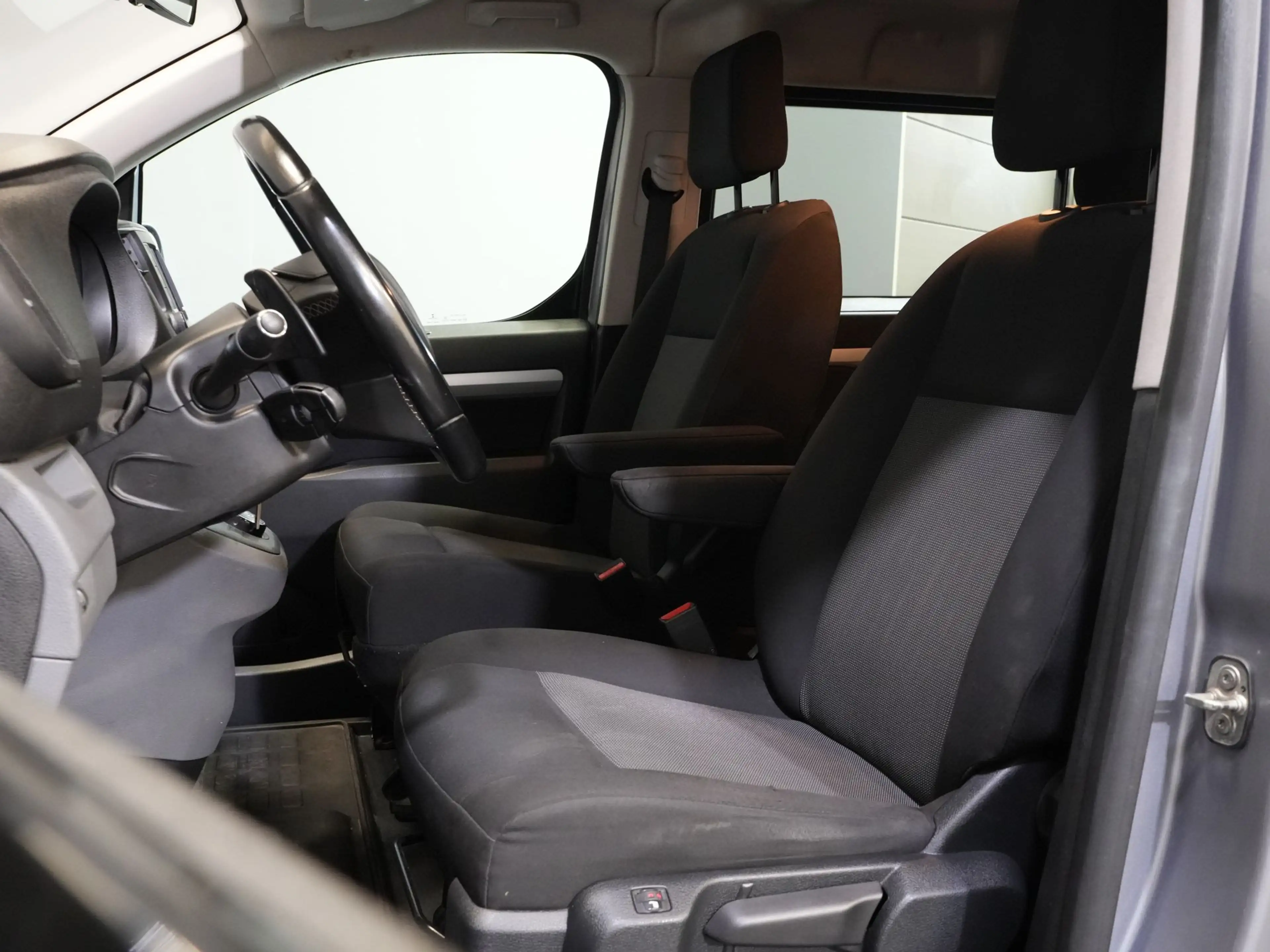 Peugeot Expert 2.0 HDI 180 pk Aut. DC Dubbel Cabine 2x Schuifdeur — photo 12