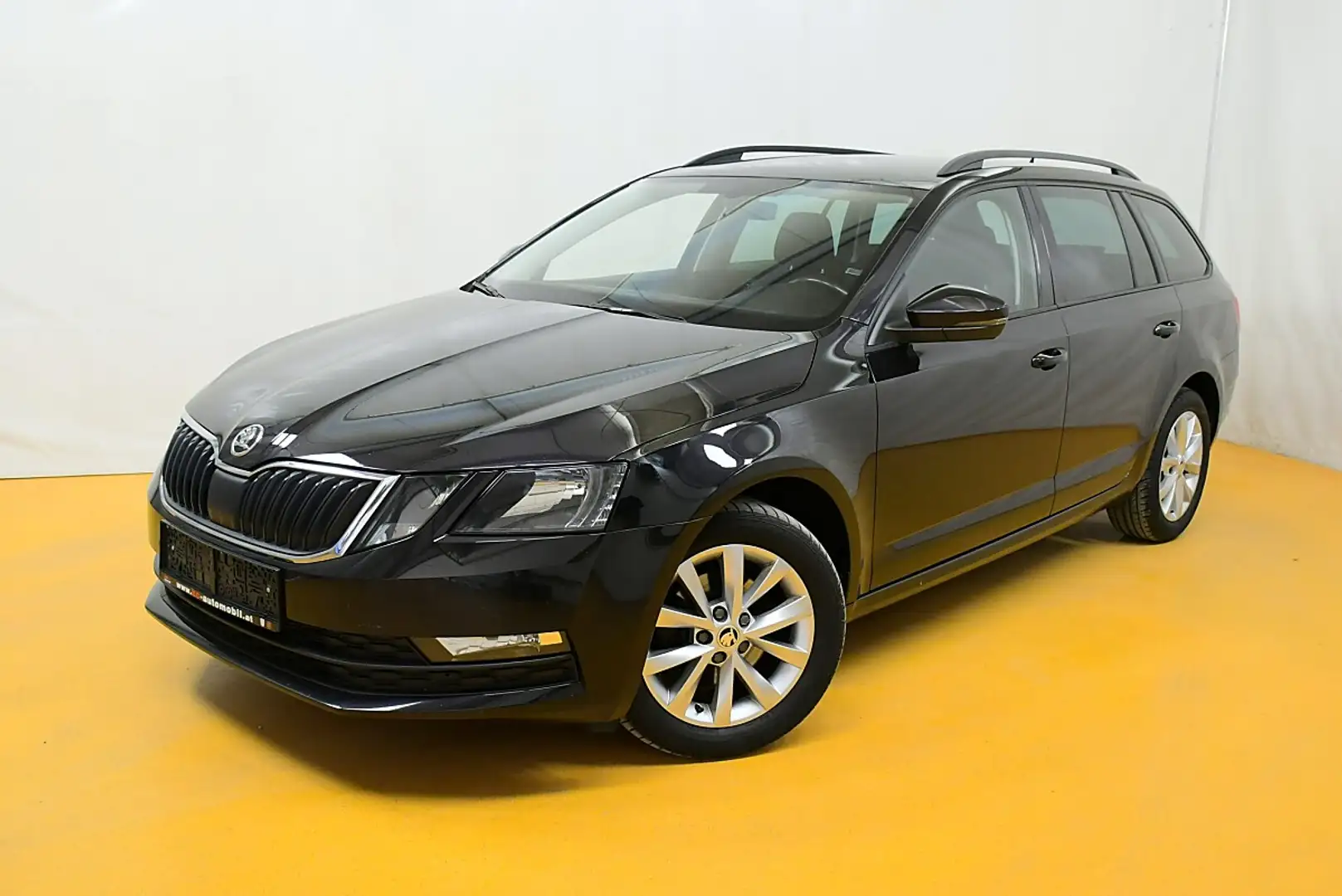 Skoda Octavia Combi 2,0 TDI Ambition Limited DSG Schwarz - 1