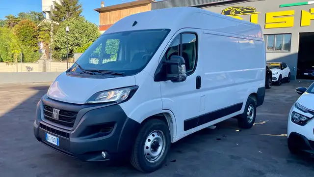 Fiat Ducato view 3
