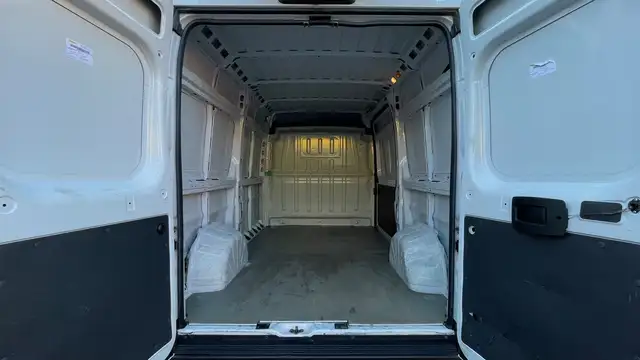 Fiat Ducato view 6