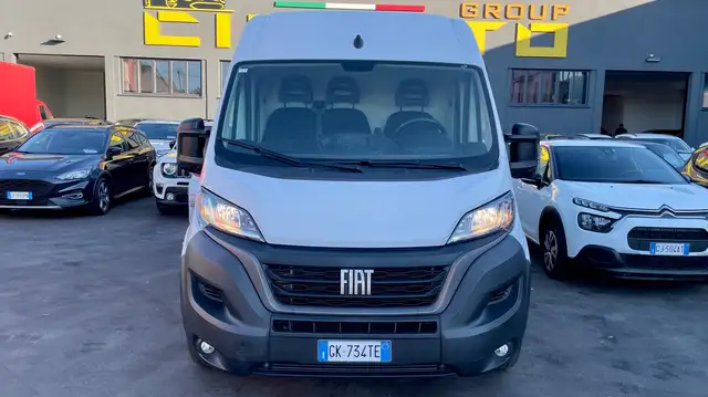Fiat Ducato view 2