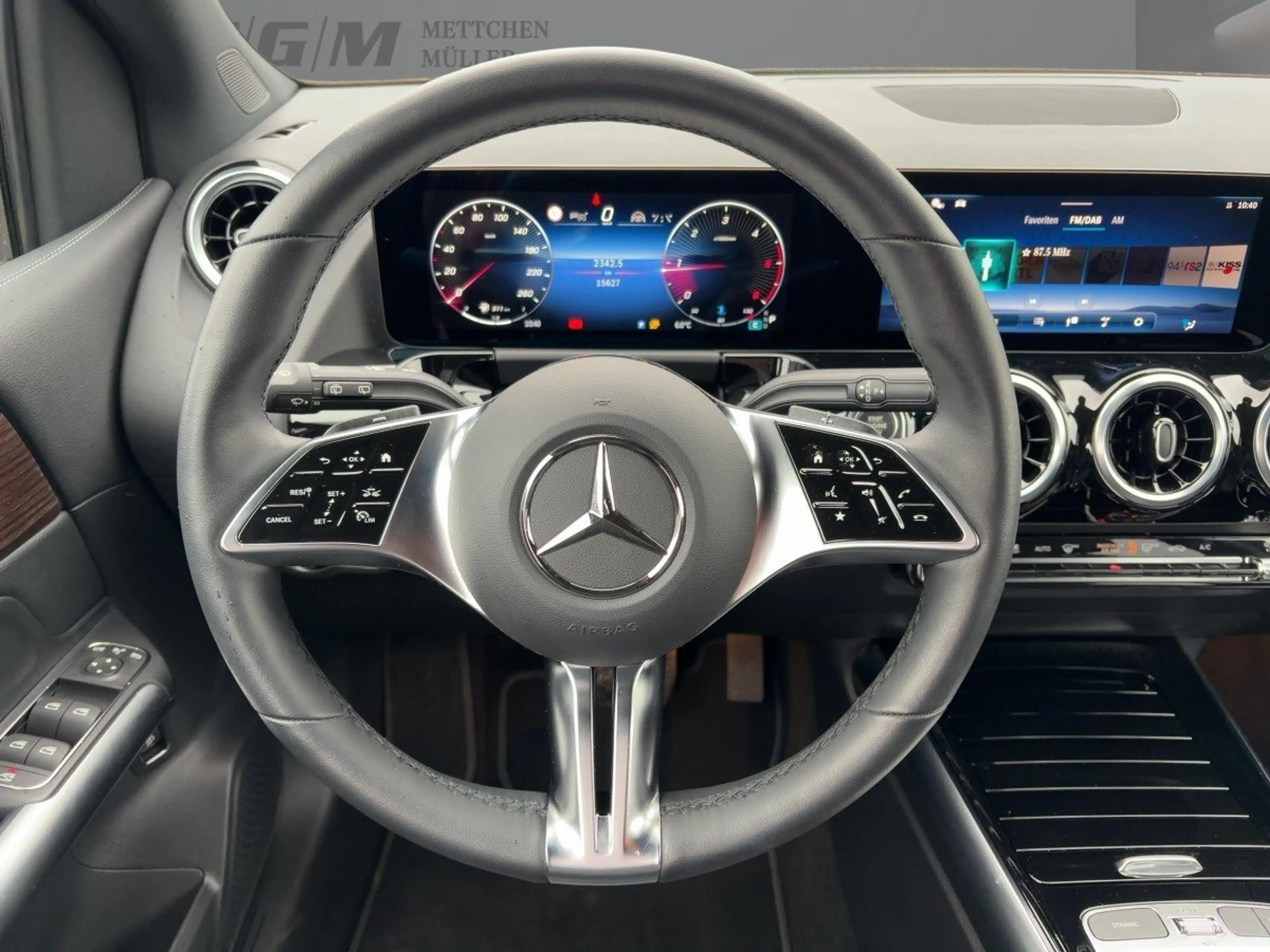 Mercedes-Benz B 220 d Progressive TWA Park-Assist SHZ LED — photo 9