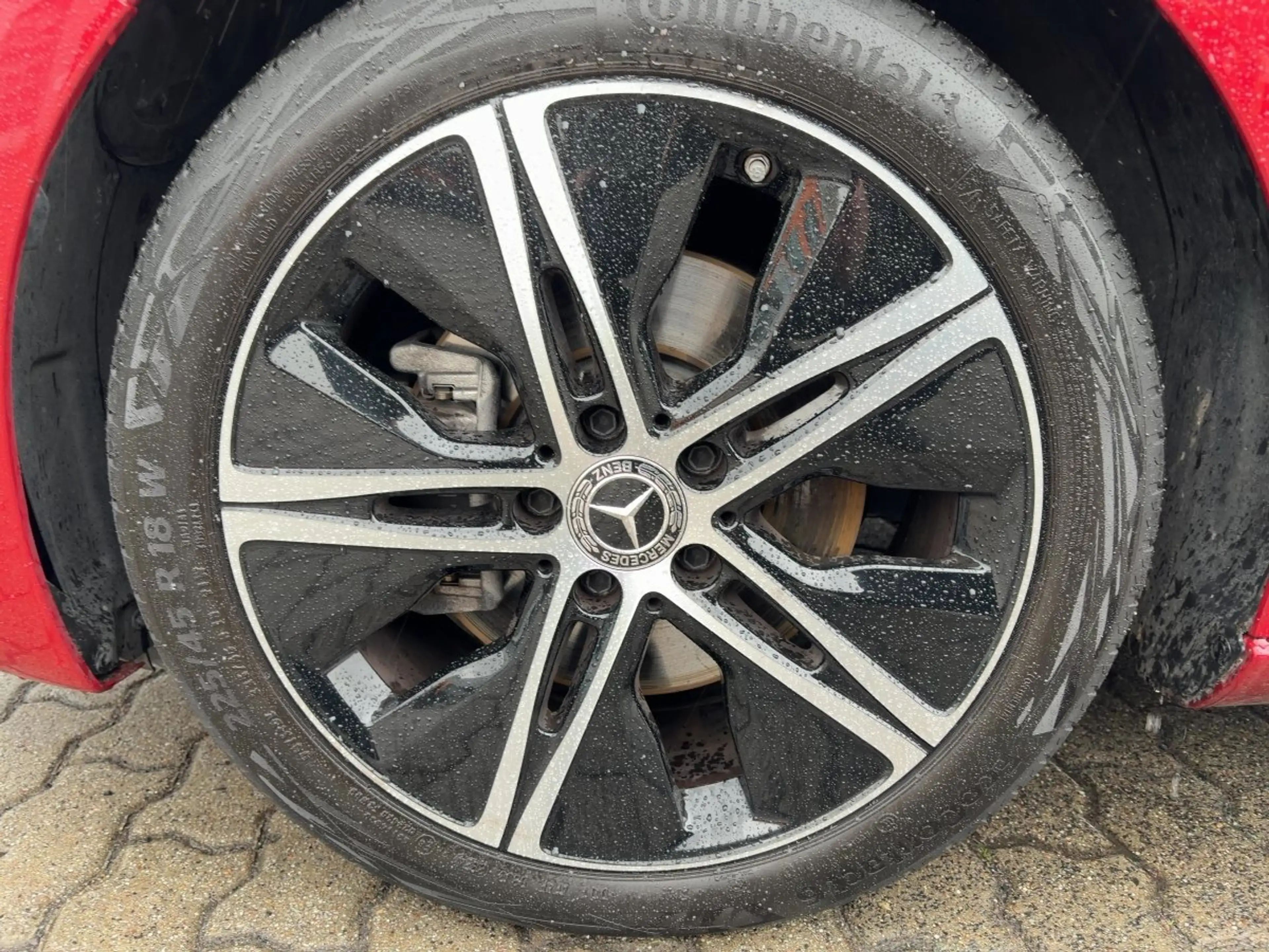 Mercedes-Benz B 220 d Progressive TWA Park-Assist SHZ LED — photo 12