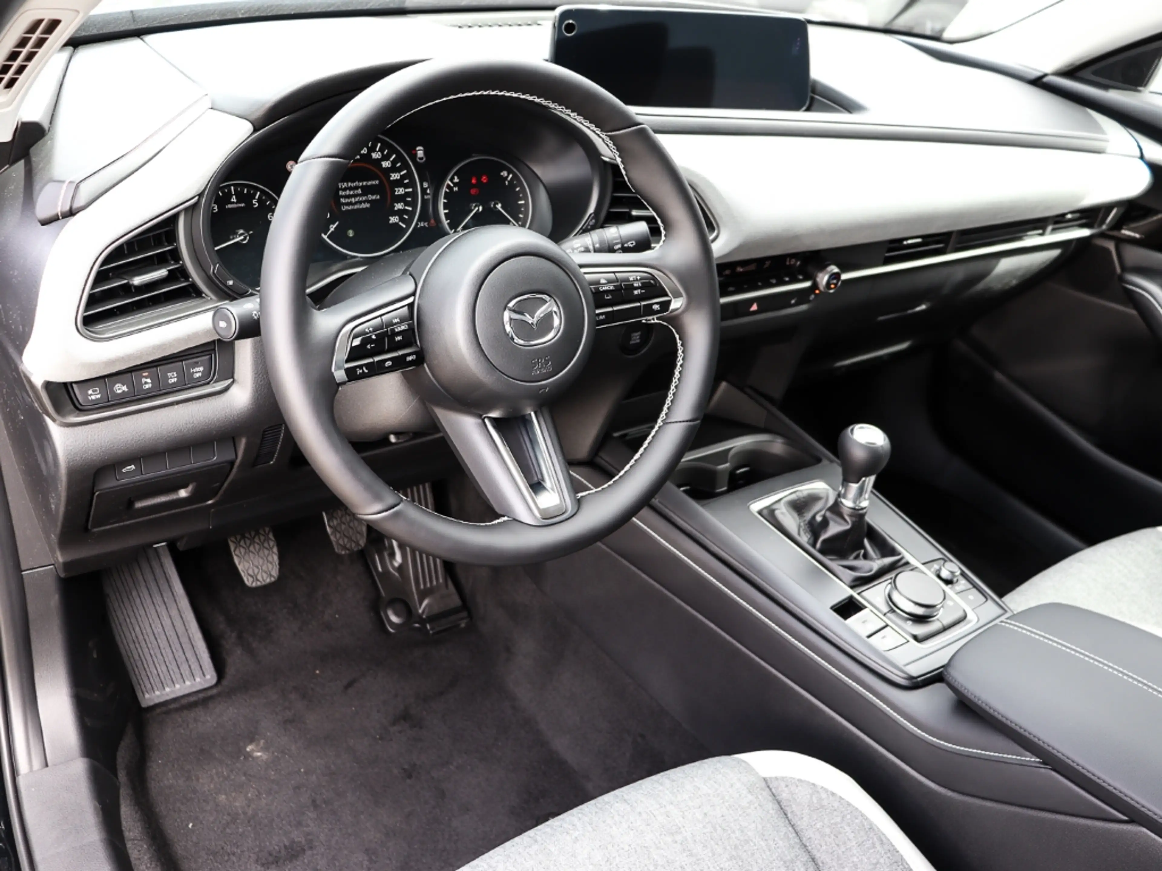 Mazda CX-30 Makoto 2027 2.5L e-SKYACTIV-G 140PS 6MT FWD BOSE L — photo 6
