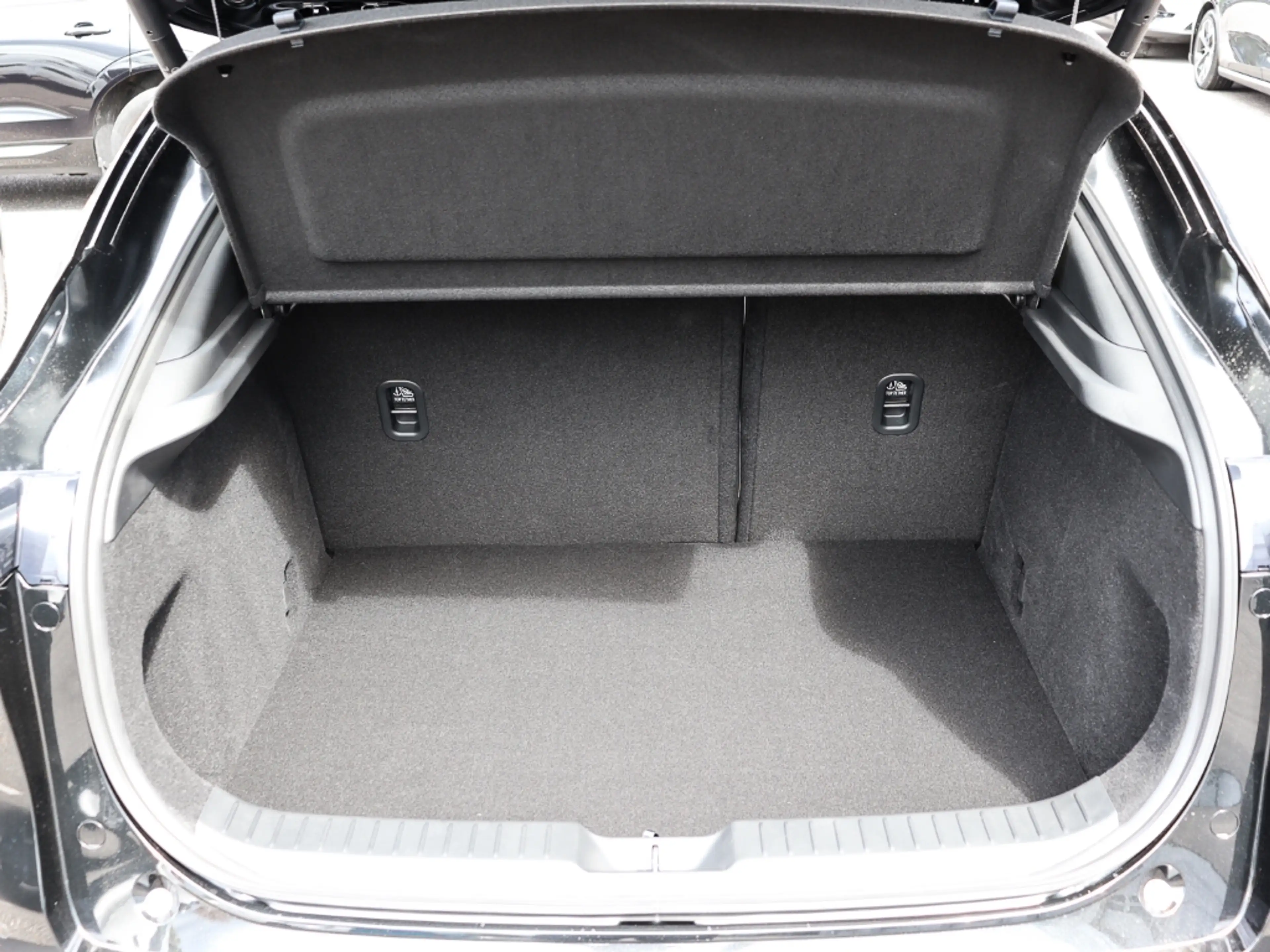 Mazda CX-30 Makoto 2027 2.5L e-SKYACTIV-G 140PS 6MT FWD BOSE L — photo 15