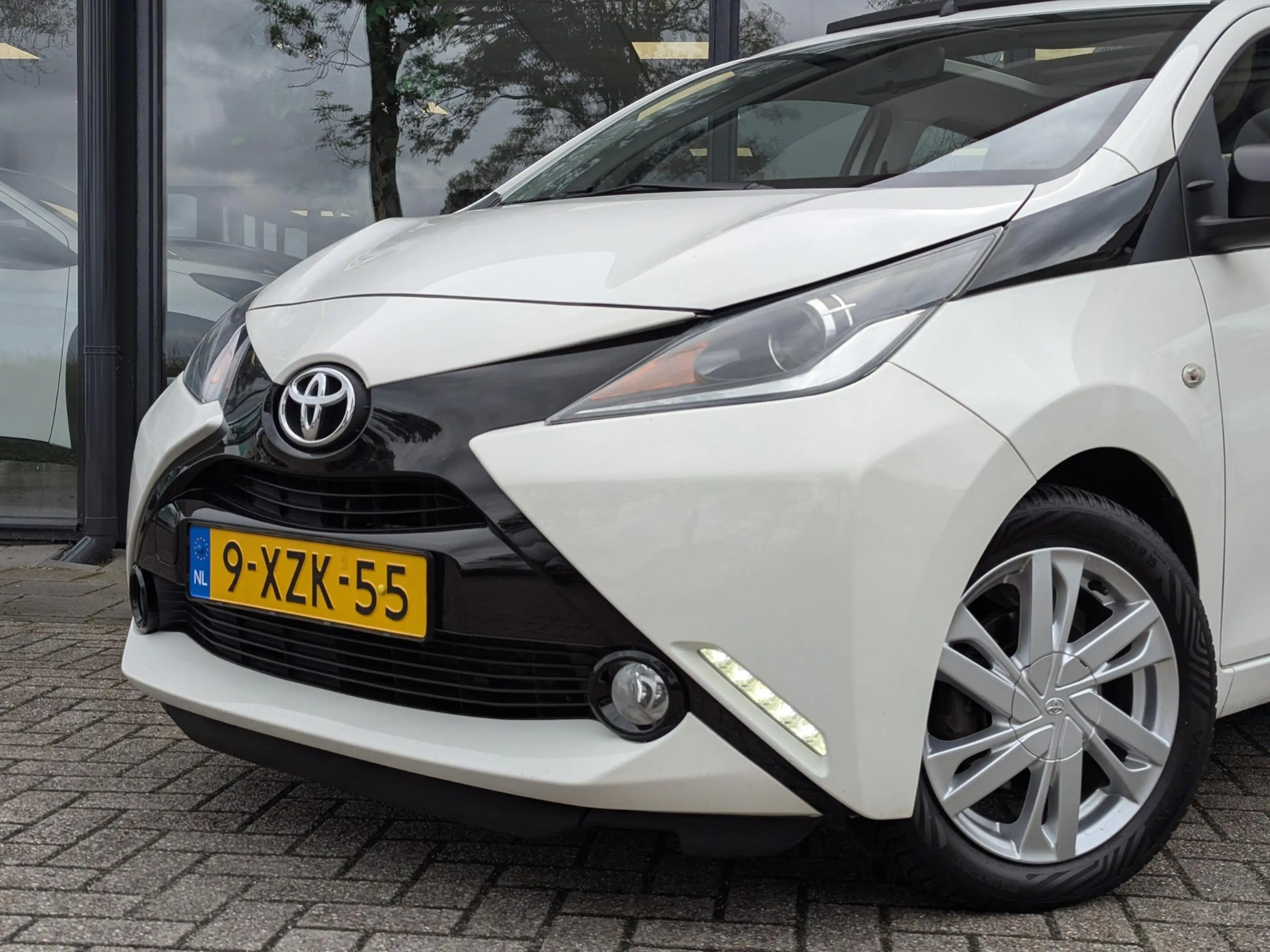 Toyota Aygo 1.0 VVT-i x-wave | Elektrisch Vouwdak | Airco | Al — photo 7