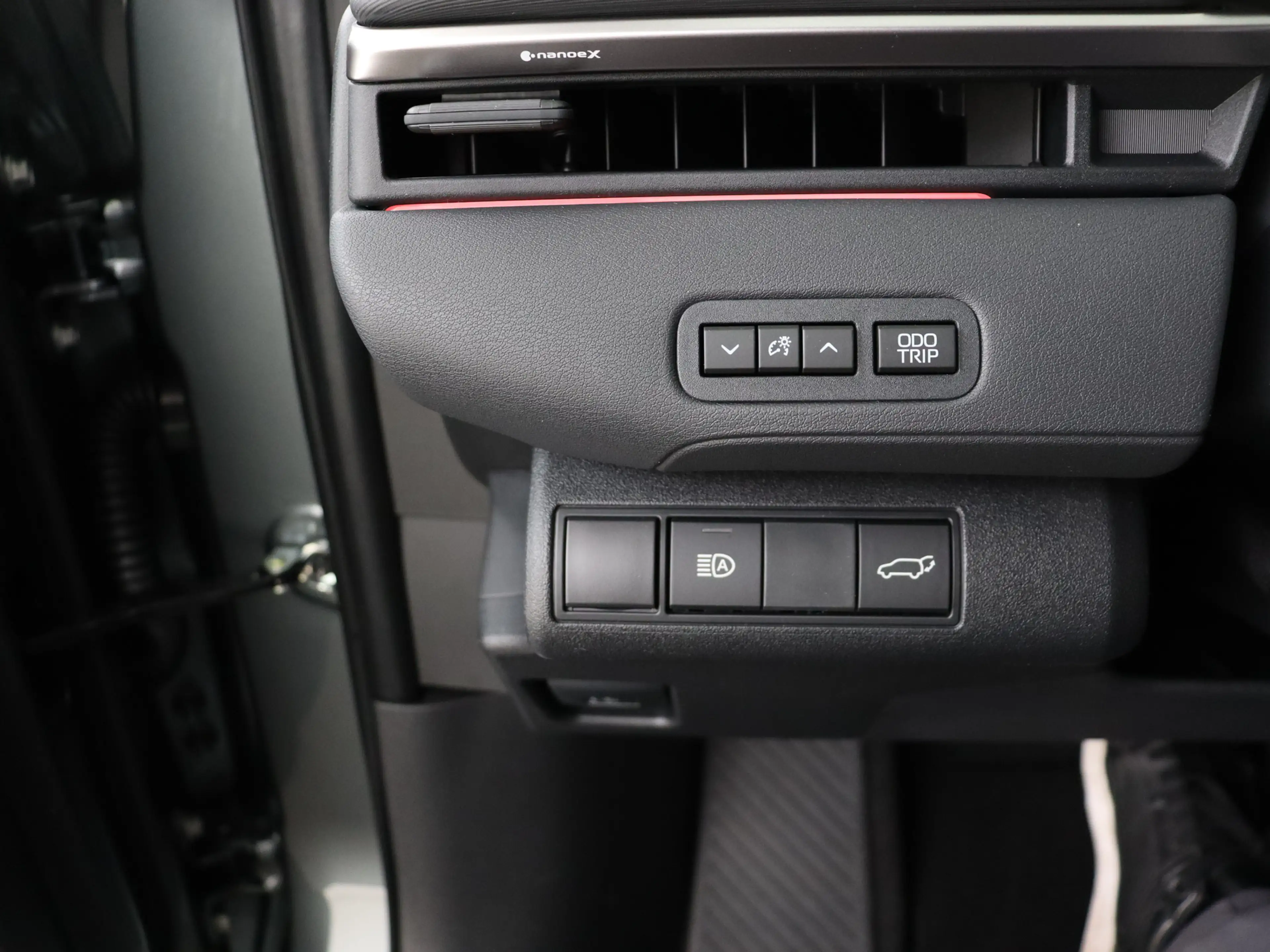 Toyota C-HR+ First Edition 77 kWh 20" Toyota-paasweekend — photo 13
