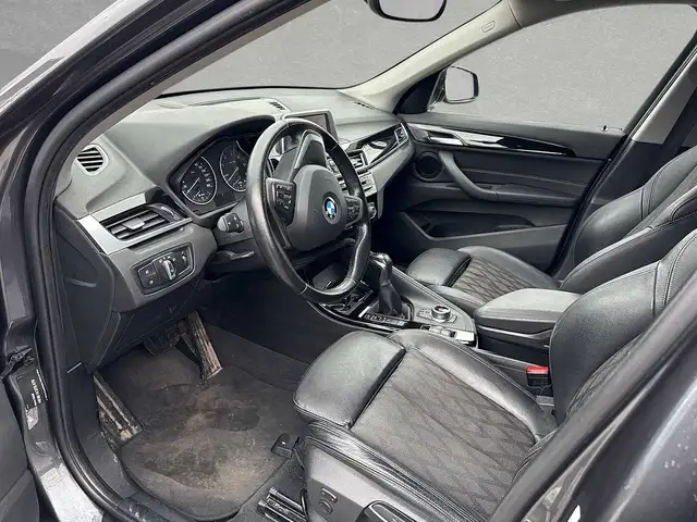 BMW X1 view 5
