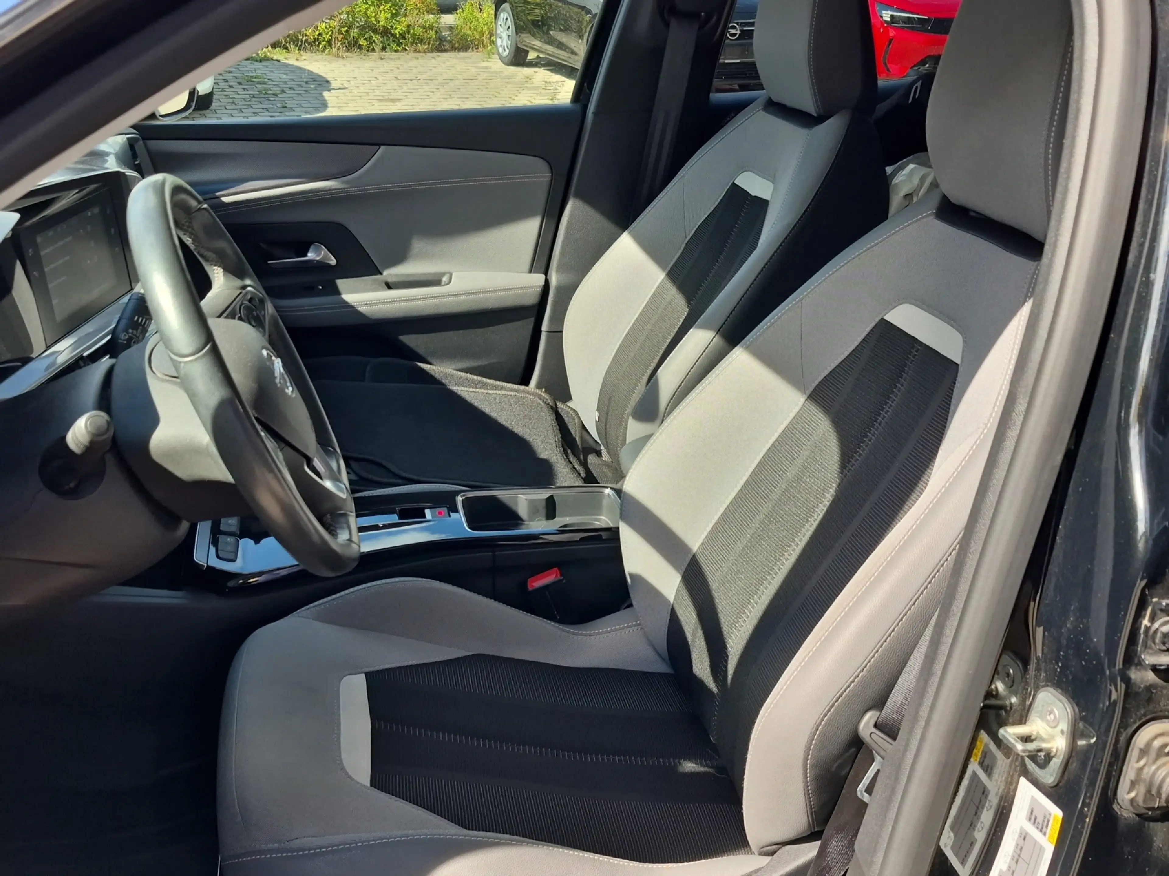 Opel Mokka-E Mokka e Elegance LED+SHZ+Fernlichtass.+Kam.+LM — photo 7