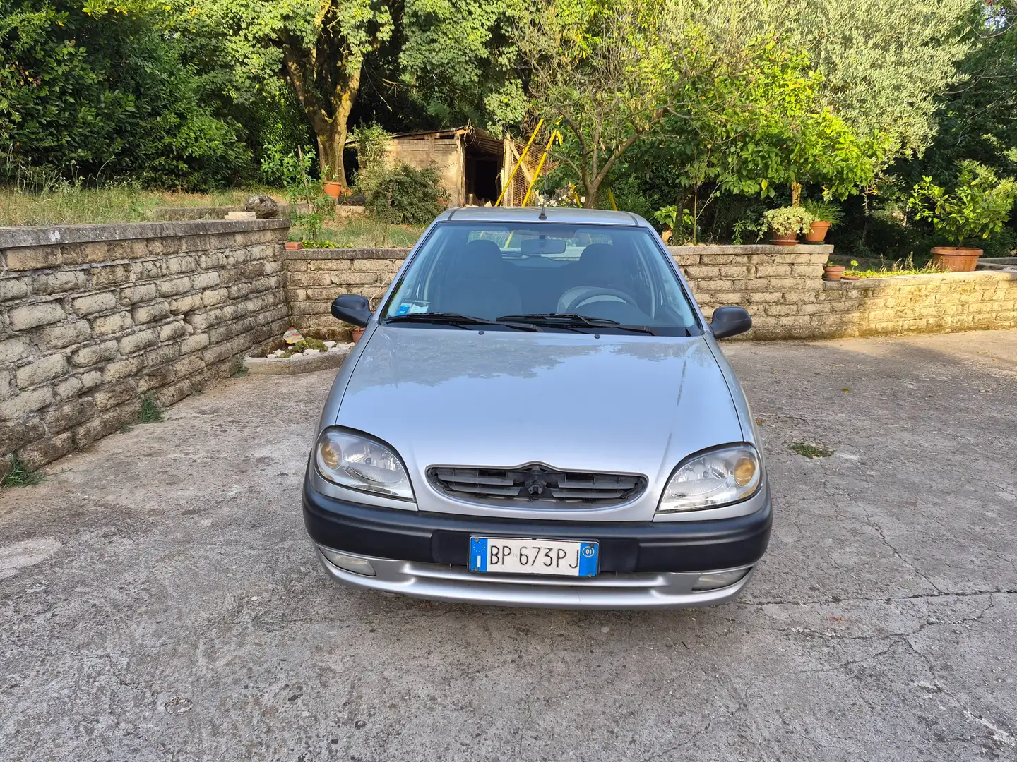 Citroen SAXO Saxo 5p 1.5d c/clima Silber - 1