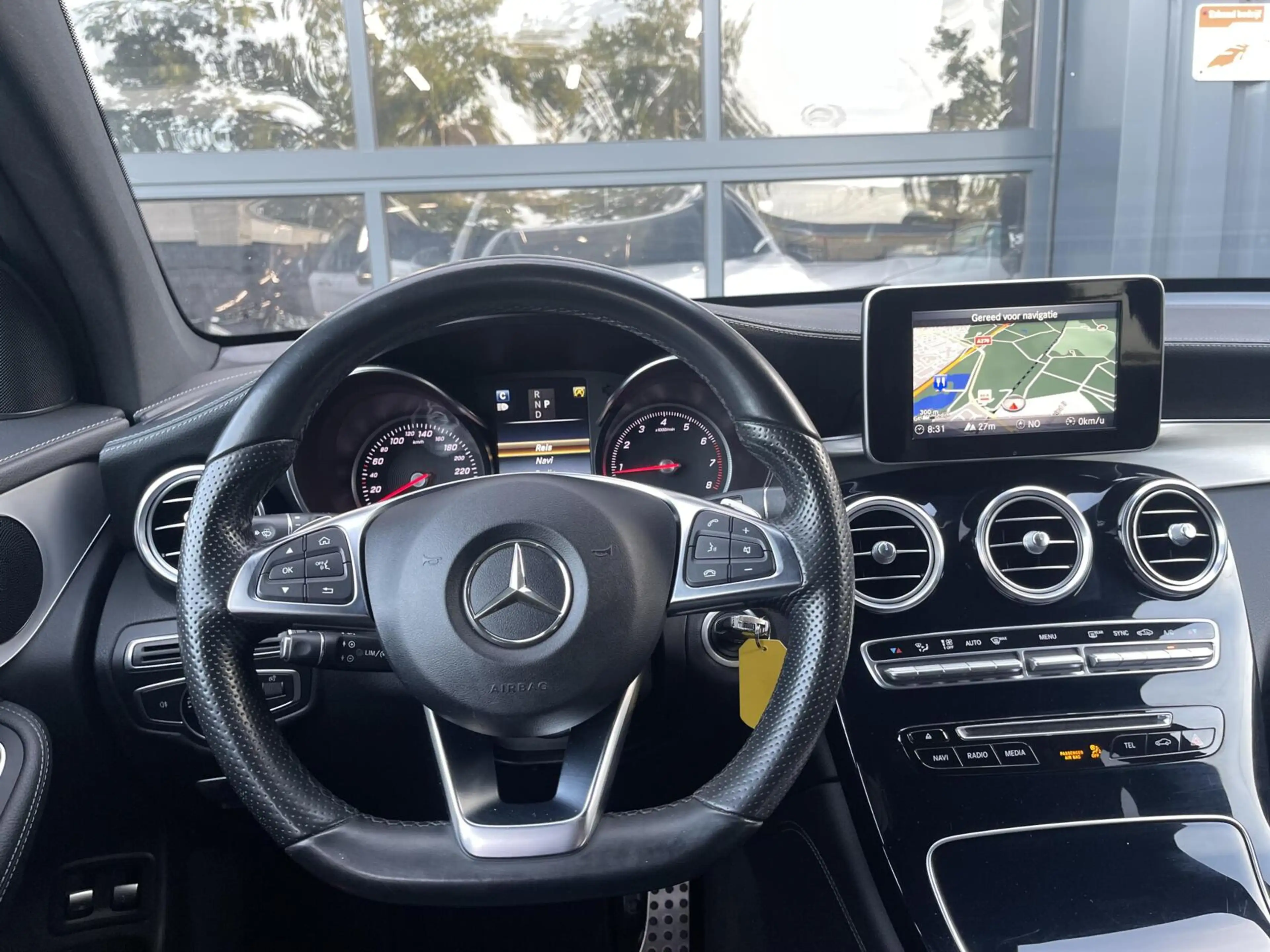 Mercedes-Benz GLC 250 4MATIC Edition 1 AMG|TREKHAAK|CAMERA|NAVIGATIE|NIG — photo 9