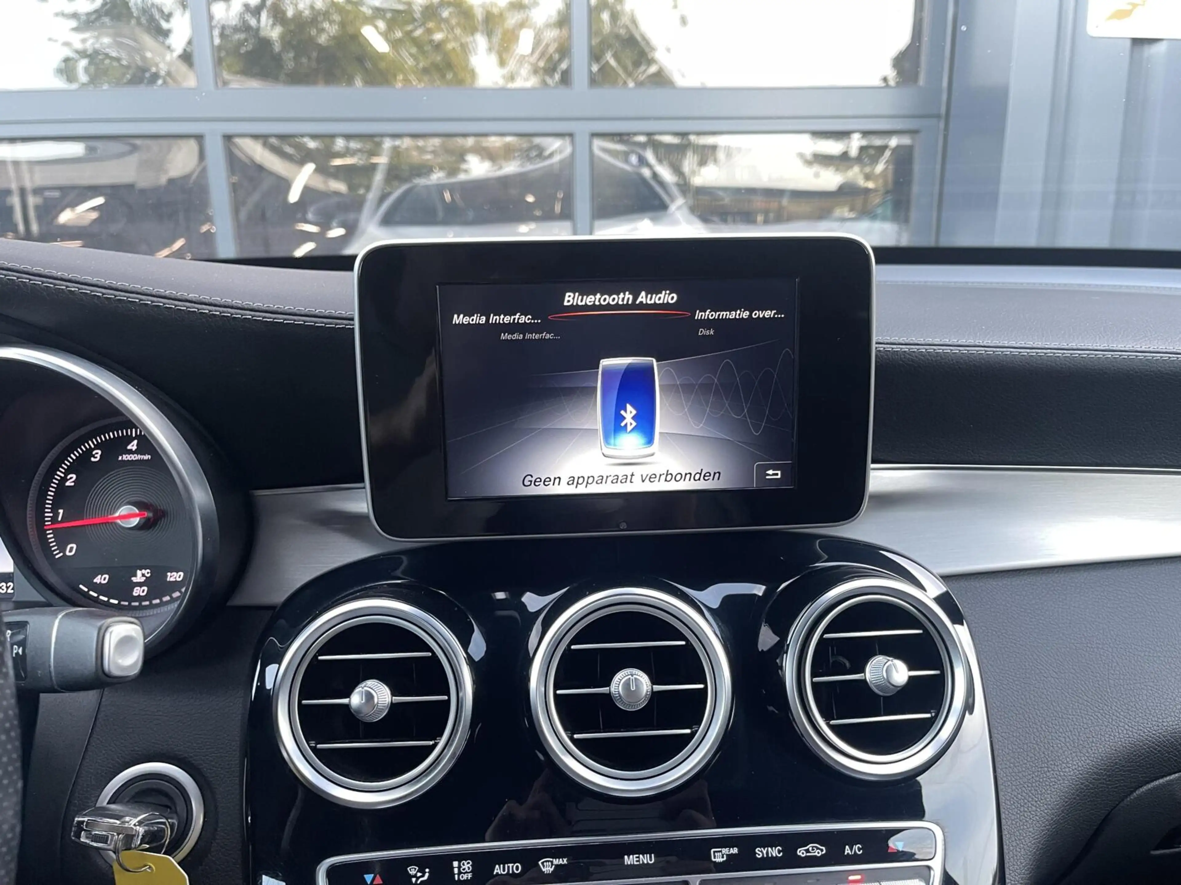 Mercedes-Benz GLC 250 4MATIC Edition 1 AMG|TREKHAAK|CAMERA|NAVIGATIE|NIG — photo 28