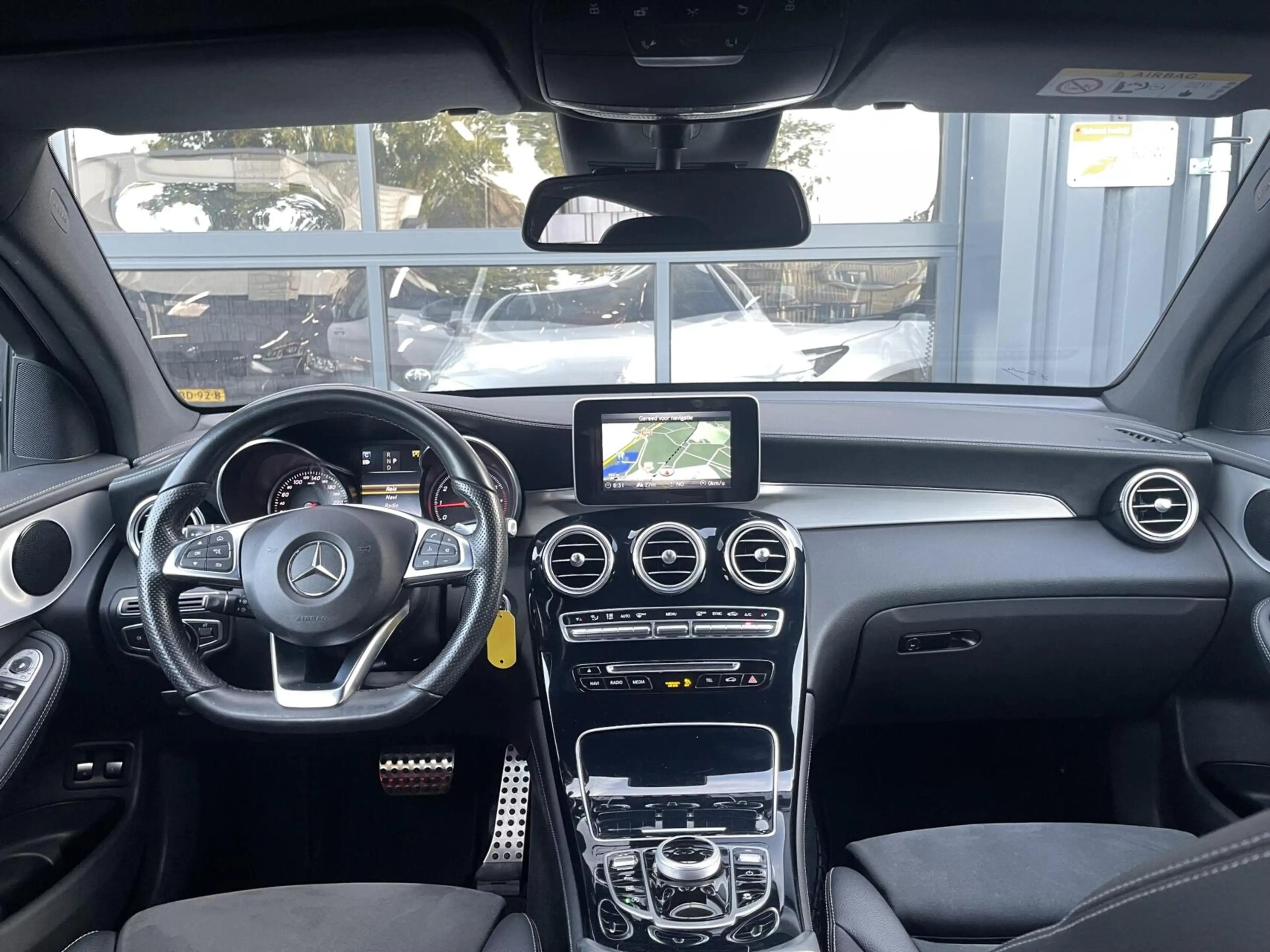 Mercedes-Benz GLC 250 4MATIC Edition 1 AMG|TREKHAAK|CAMERA|NAVIGATIE|NIG — photo 3
