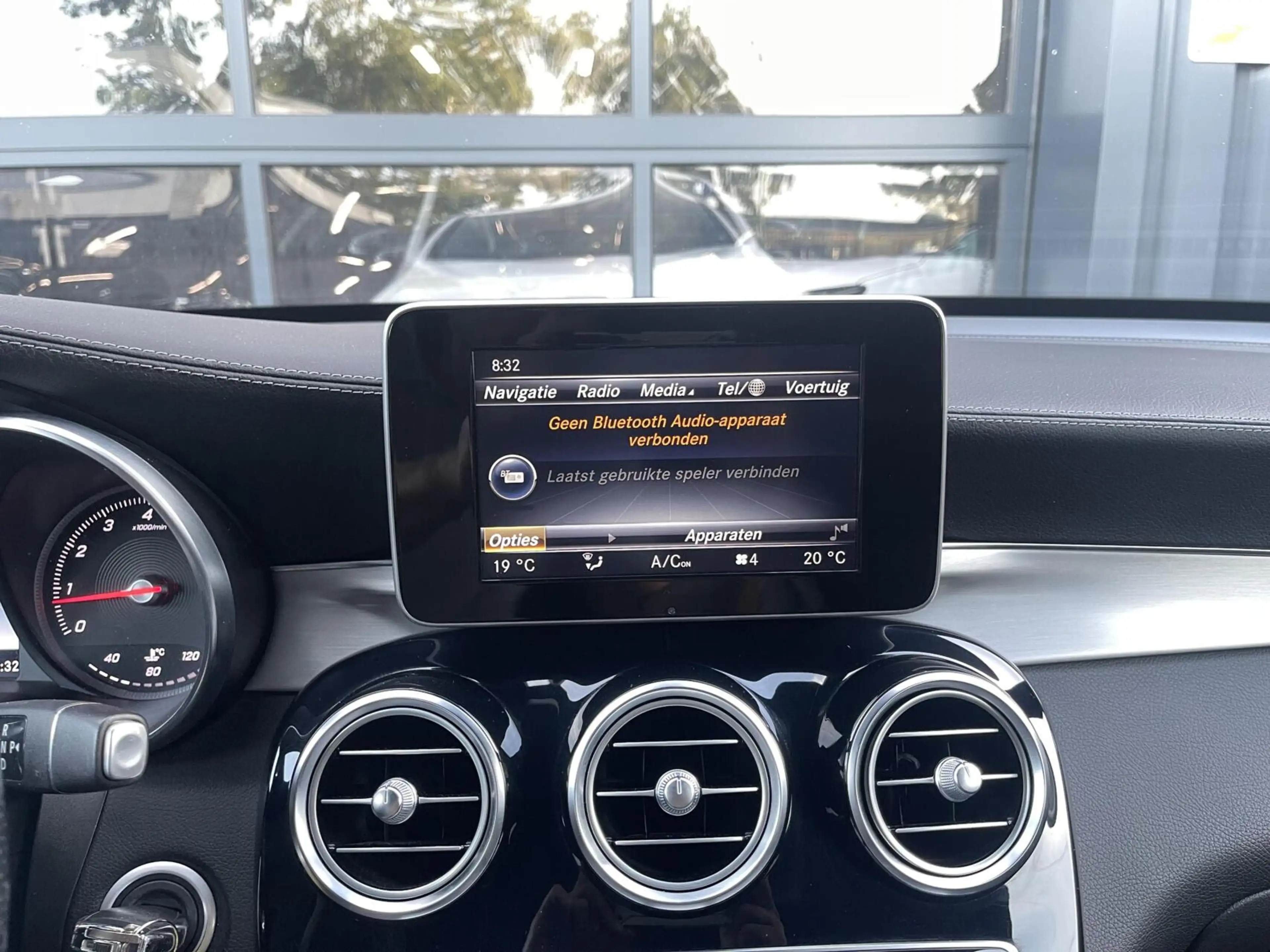 Mercedes-Benz GLC 250 4MATIC Edition 1 AMG|TREKHAAK|CAMERA|NAVIGATIE|NIG — photo 29