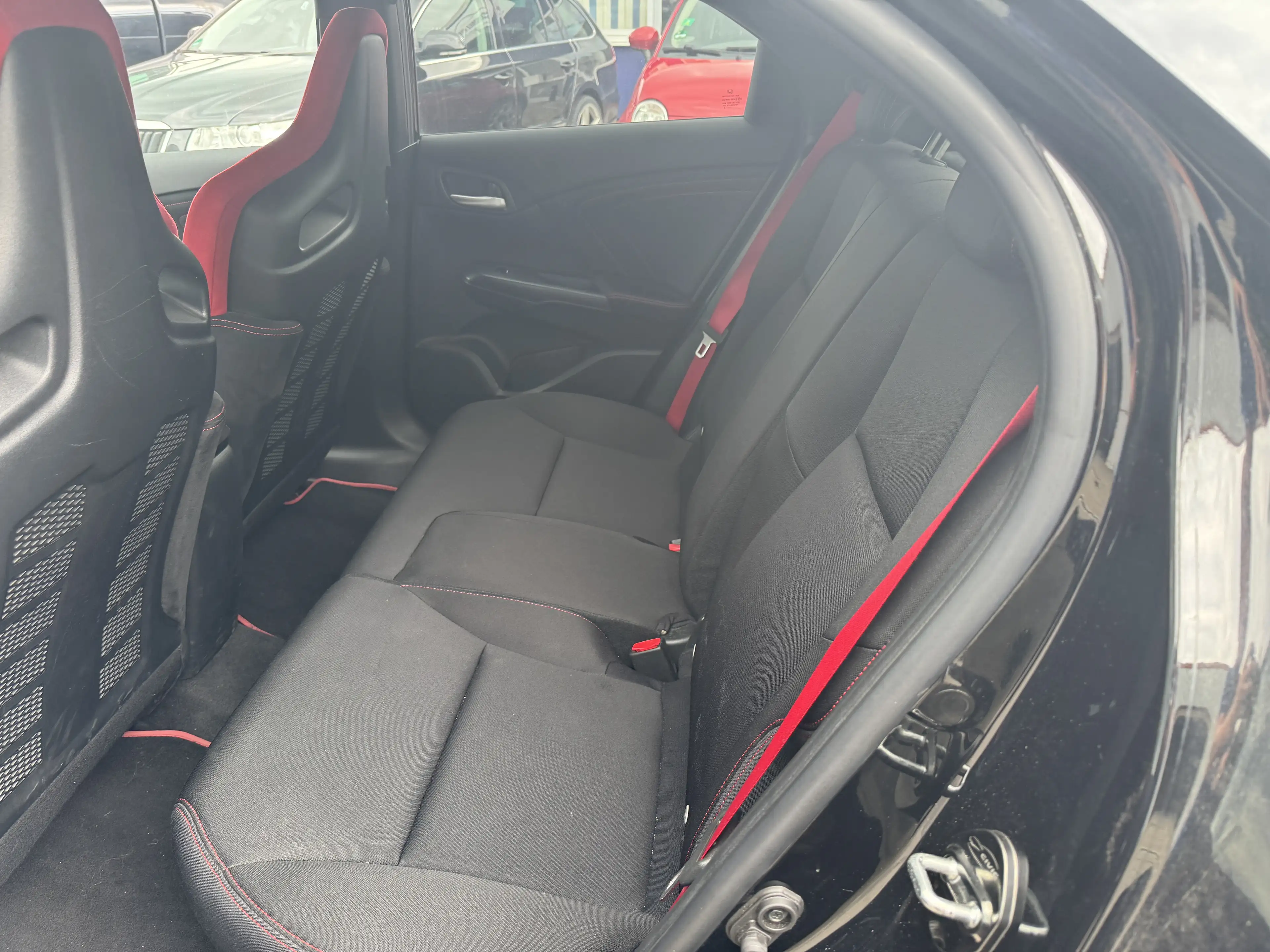 Honda Civic 2.0 VTEC Turbo Type R — photo 13