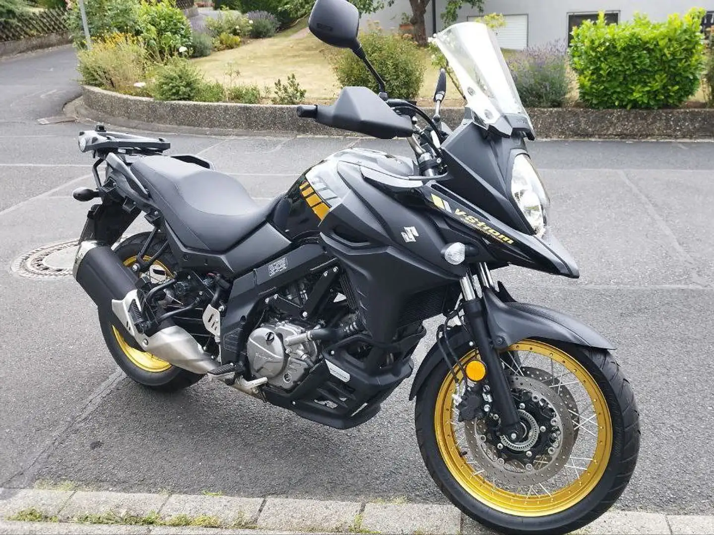 Suzuki V-Strom 650 Noir - 1