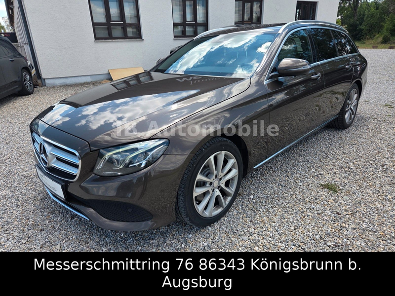 Mercedes-Benz E 220 d T-Modell AVANTGARDE 7 Sitzer*Navi*LED