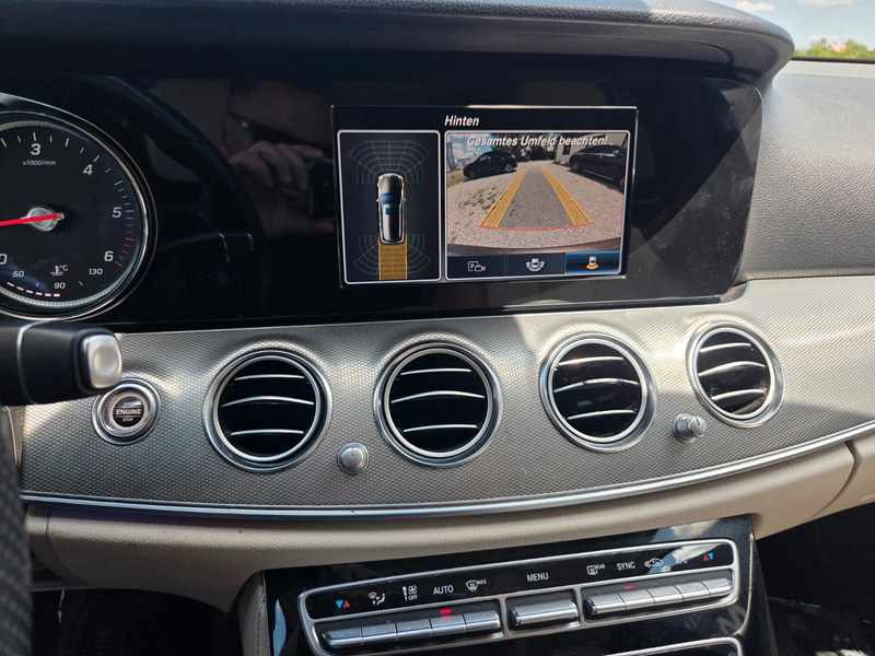Mercedes-Benz E 220 d T-Modell AVANTGARDE 7 Sitzer*Navi*LED — photo 15