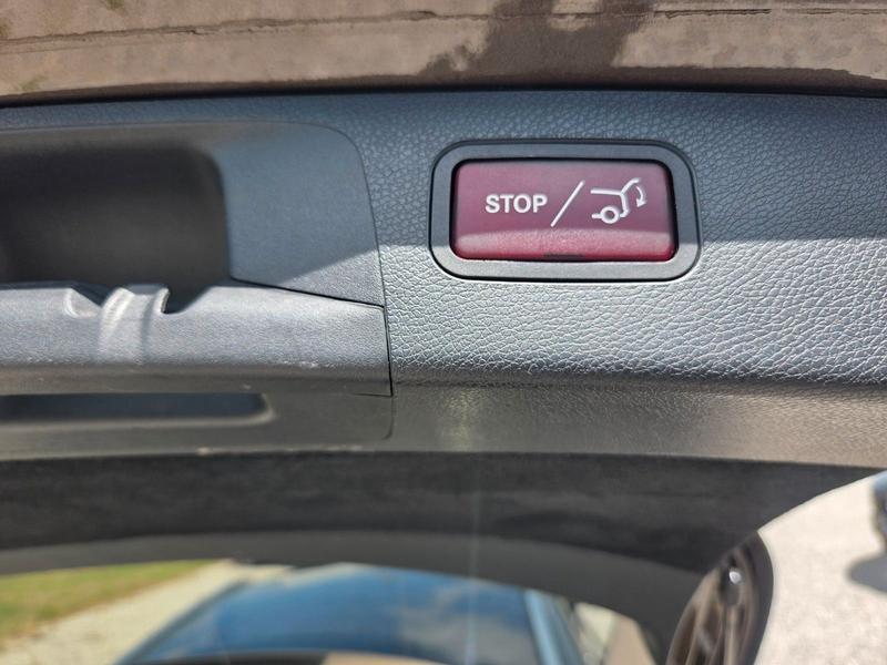 Mercedes-Benz E 220 d T-Modell AVANTGARDE 7 Sitzer*Navi*LED — photo 12