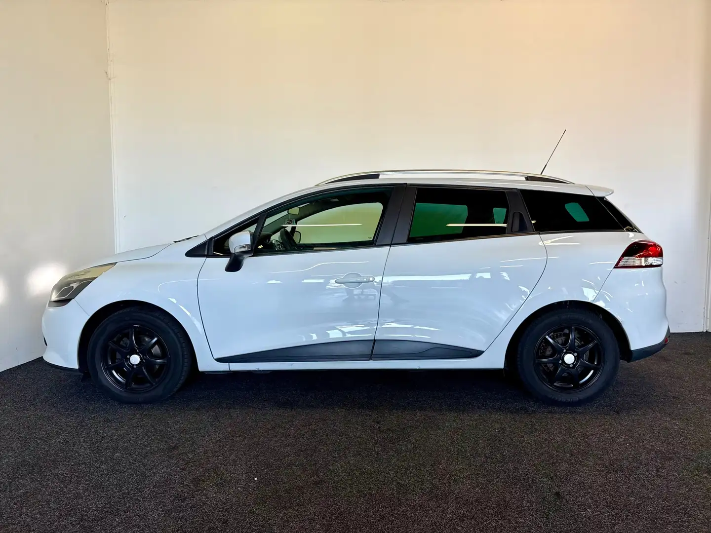 Renault Clio Estate 1.5 dCi | NAVI | Bluetooth | NAP | 5DRS Wit - 2