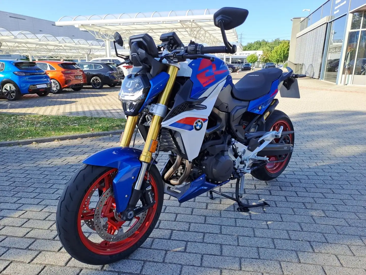 BMW F 900 R Blauw - 1