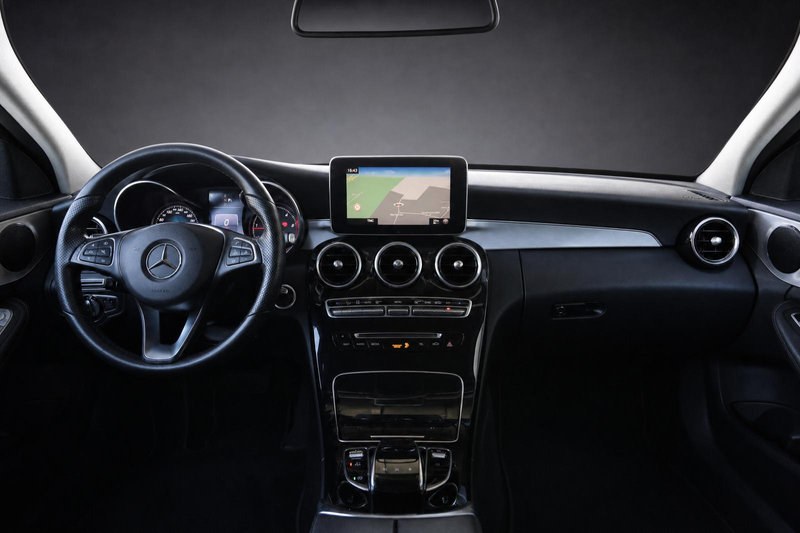 Mercedes-Benz C 250 d T 7G-TRO*AVANTGARDE*COMAND*LEDER*LED*AHK — photo 9