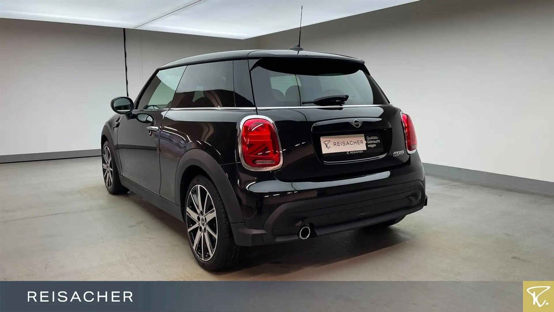 MINI Cooper Classic-Trim Navi SpoSi LkdHz LM17" Schwarz - 2