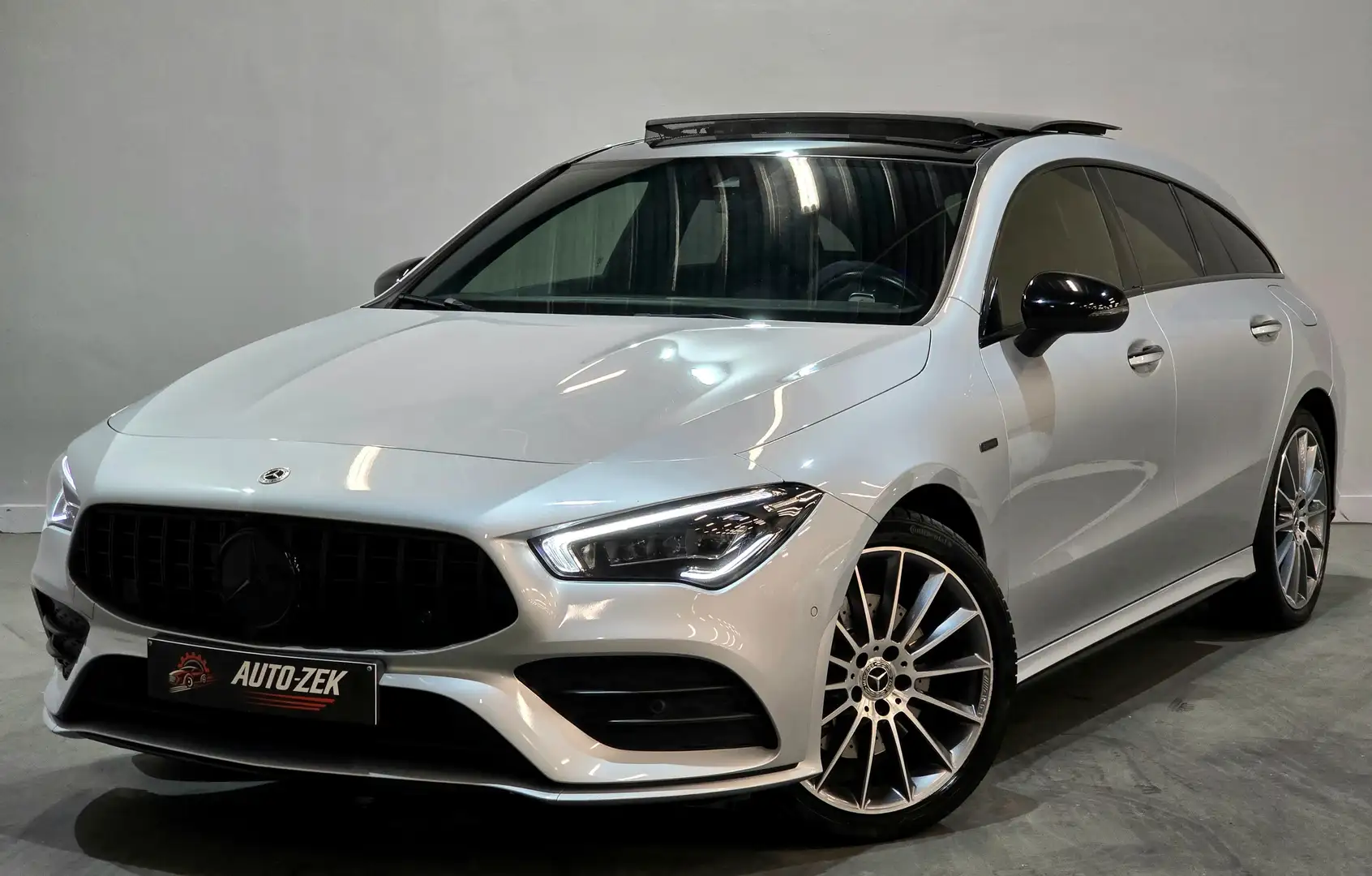 Mercedes-Benz CLA 250 /PACK AMG/ T.O/CAM/NAV/FULL OPTIONS / Argent - 2