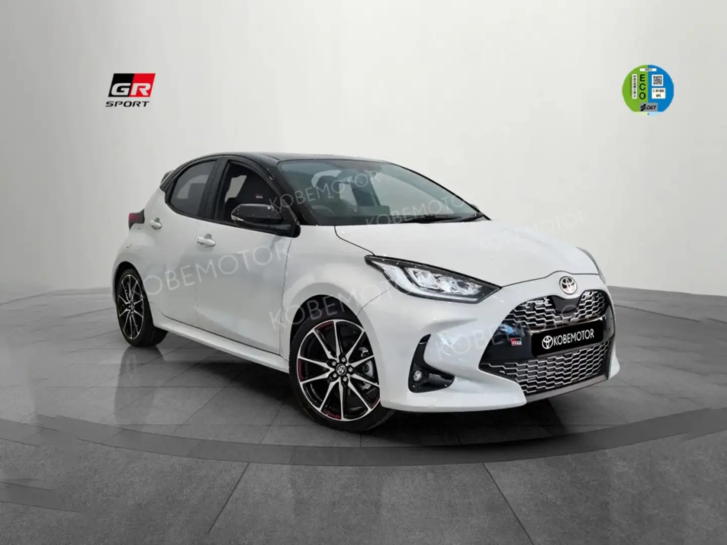 Toyota Yaris 130H 1.5 GR Sport Blanco - 1