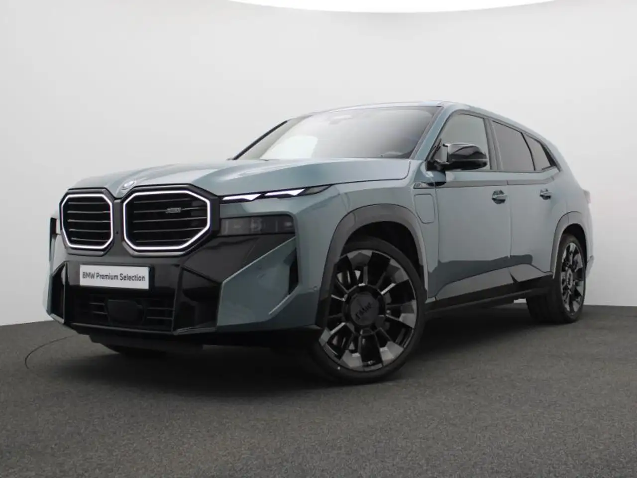 BMW XM