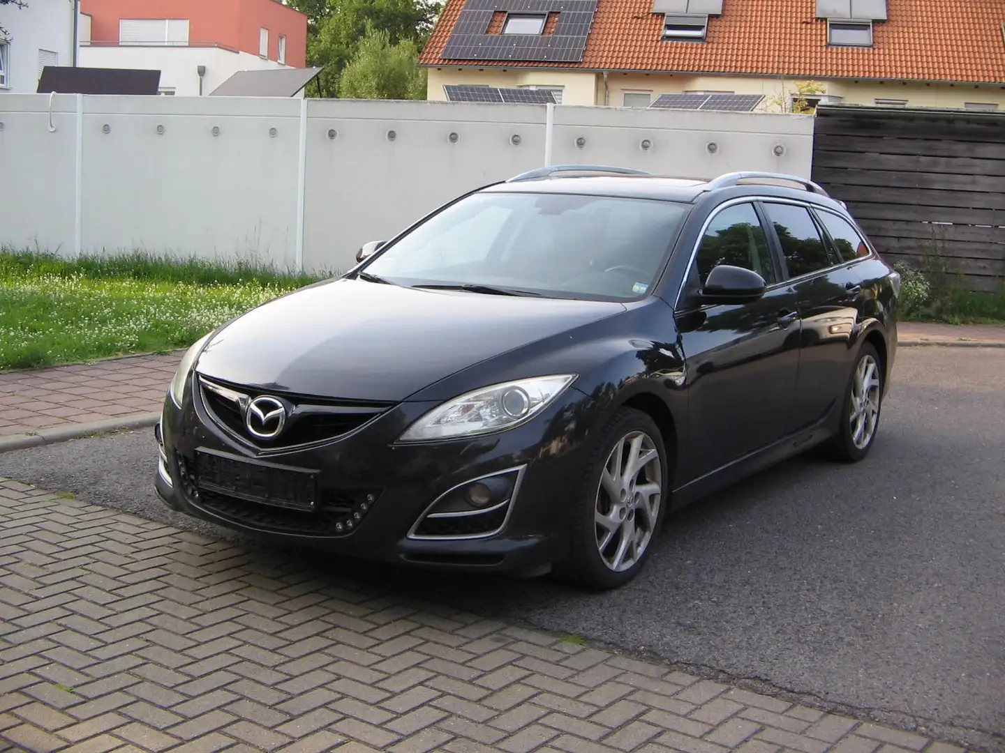 Mazda 6 Sport Kombi 2.2 CD DPF Sports-Line/LEDER/XENON/AHK Negru - 1