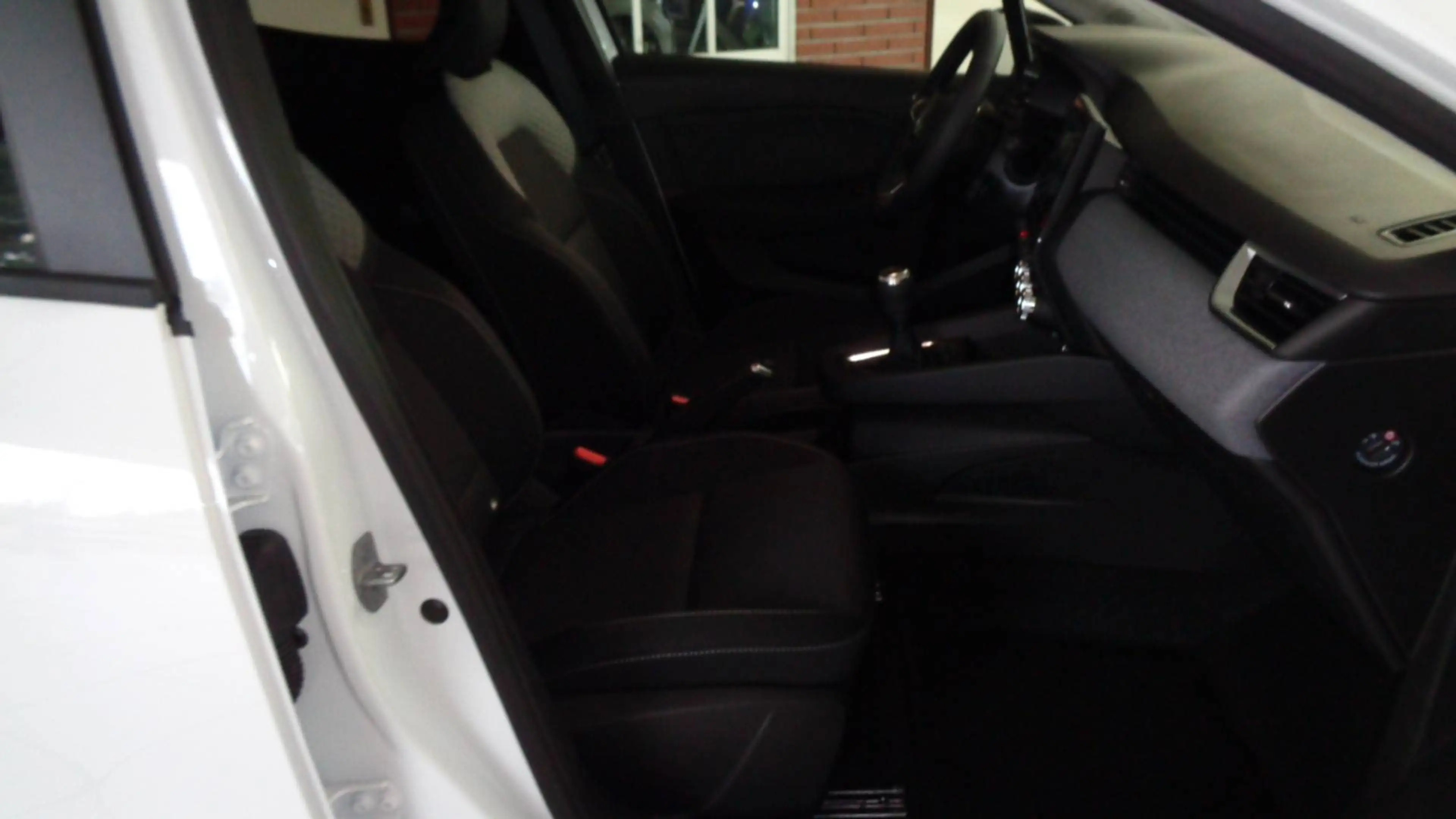 Mitsubishi Colt 1.0 Turbo-Benziner Plus #LED#SmatLink — photo 4