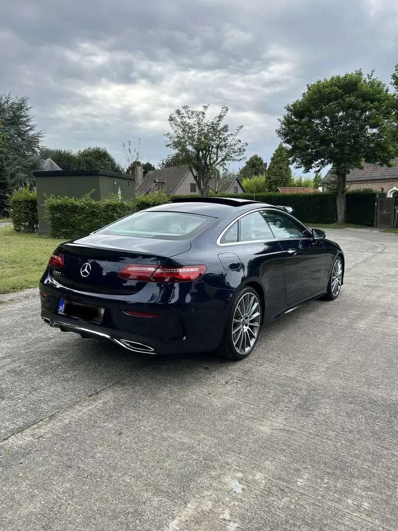 Mercedes-Benz E 300 Coupe 9G-TRONIC AMG Line - 2