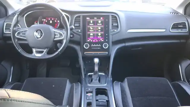 Renault Megane view 11