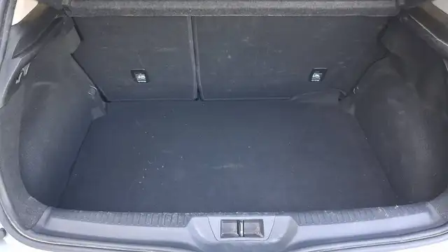 Renault Megane view 14