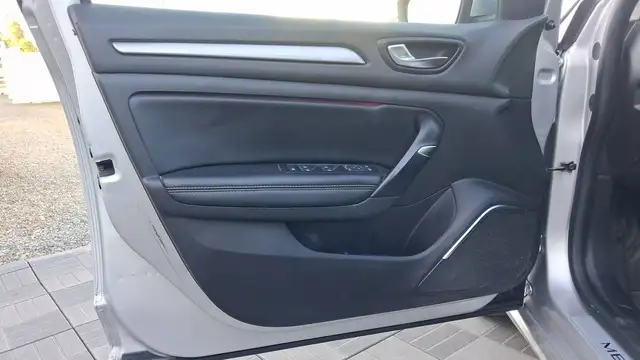 Renault Megane view 7