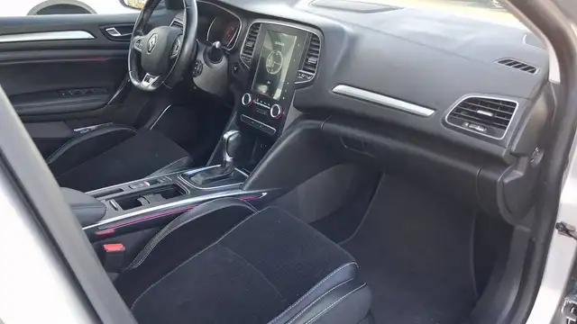Renault Megane view 10