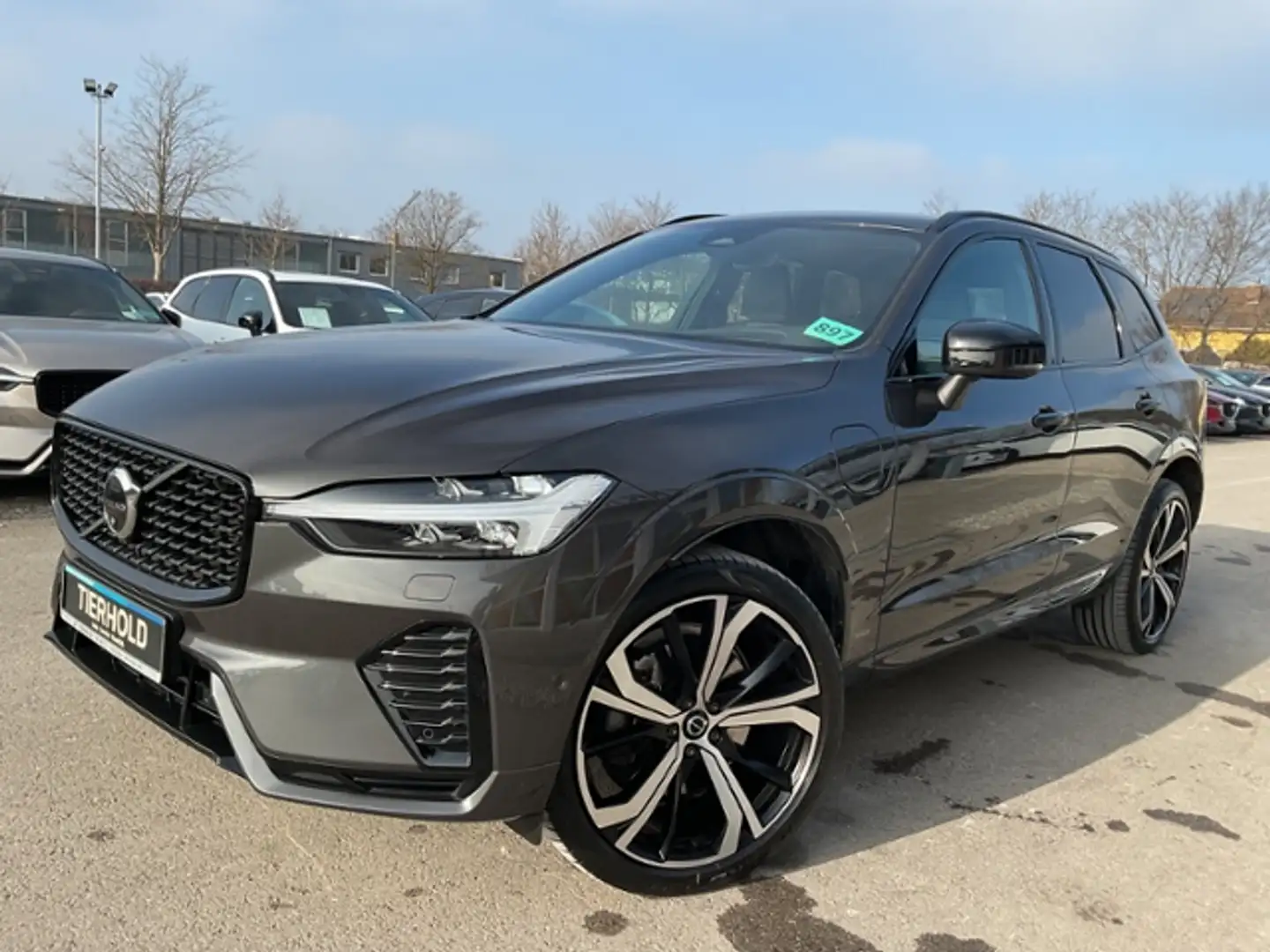 Volvo XC60 T8 R Design Plug-In AHK PANO HUD Google Grau - 2