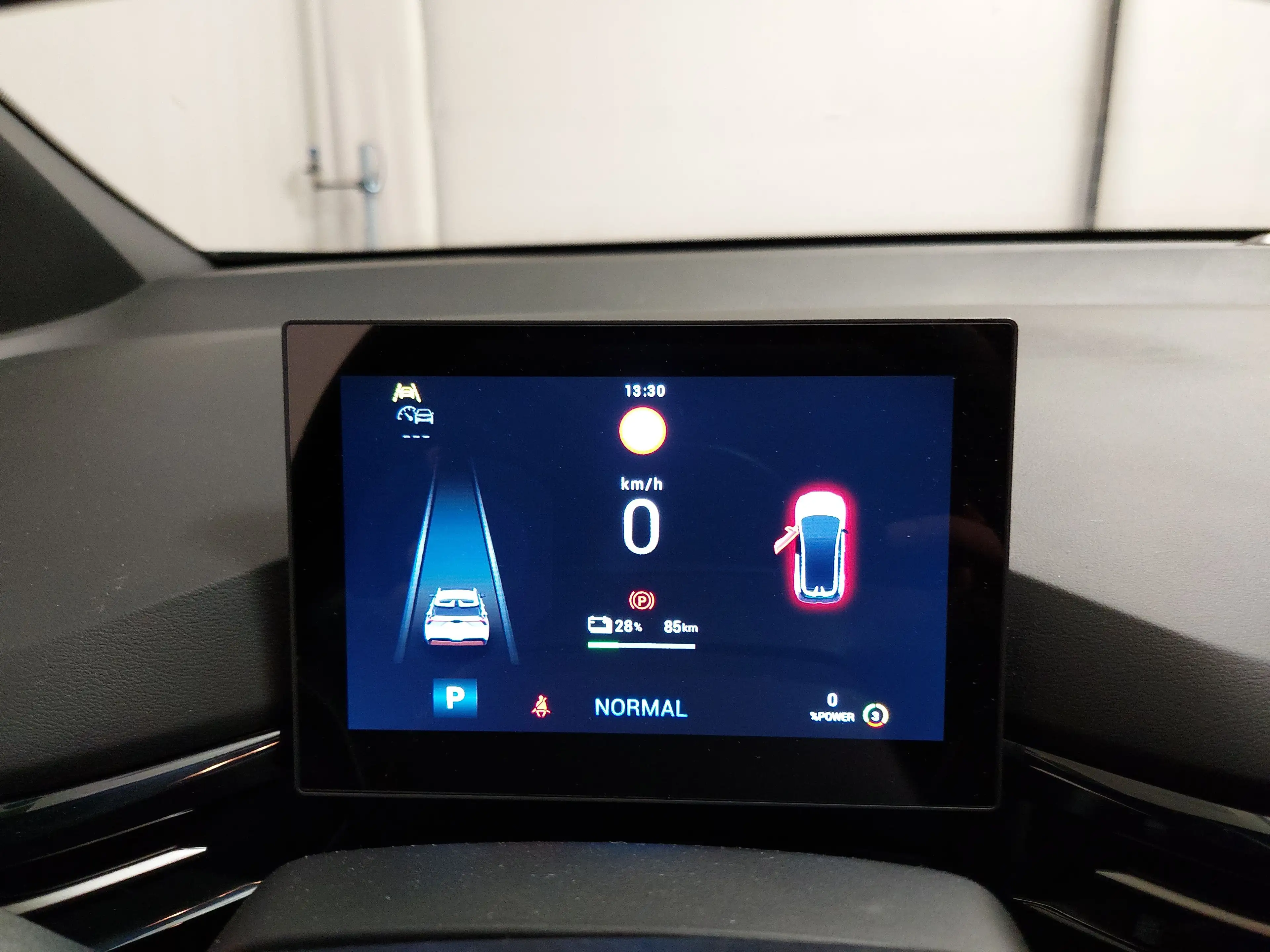 MG MG4 KLIMAAUT RADIO TEMPO MFL PDC DAB LED CARPLAY ACC — photo 20